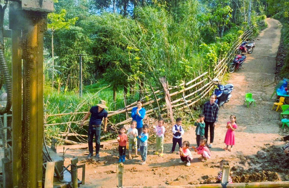 Hỗ trợ nước sinh hoạt cho đồng bào dân tộc miền núi - ảnh 1