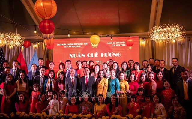 Ấm áp Tết Việt tại các nước- Ảnh 3. Ấm áp Tết Việt tại các nước- Ảnh 3.