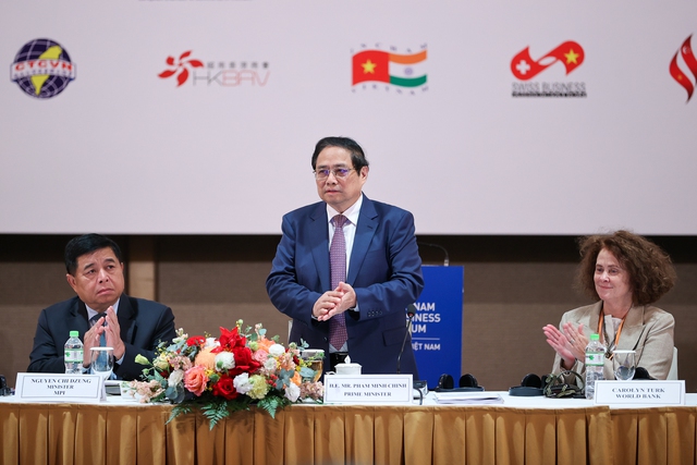 Thủ tướng gặp mặt cộng đồng doanh nghiệp FDI và dự Diễn đàn Doanh nghiệp Việt Nam - ảnh 2