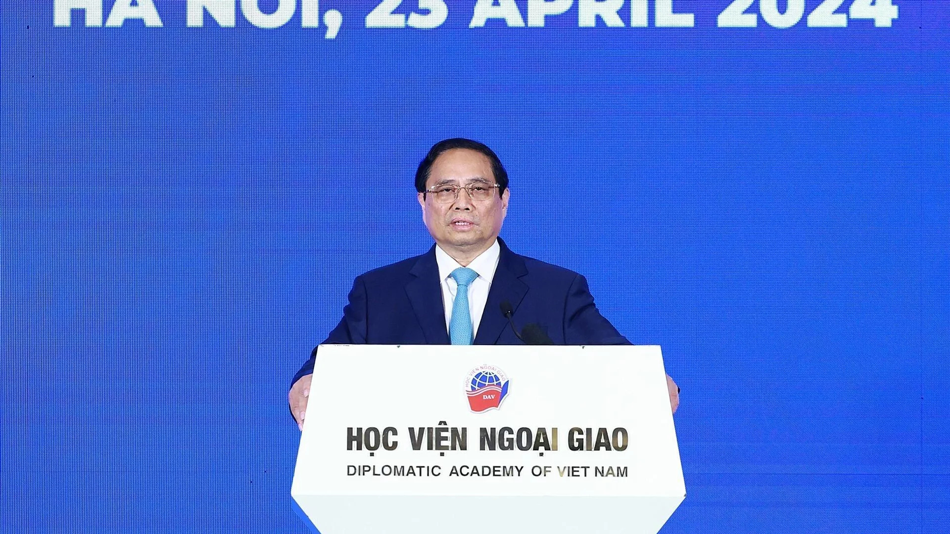 Thủ tướng kêu gọi các nước ASEAN chung tay viết tiếp những câu chuyện thành công - ảnh 1
