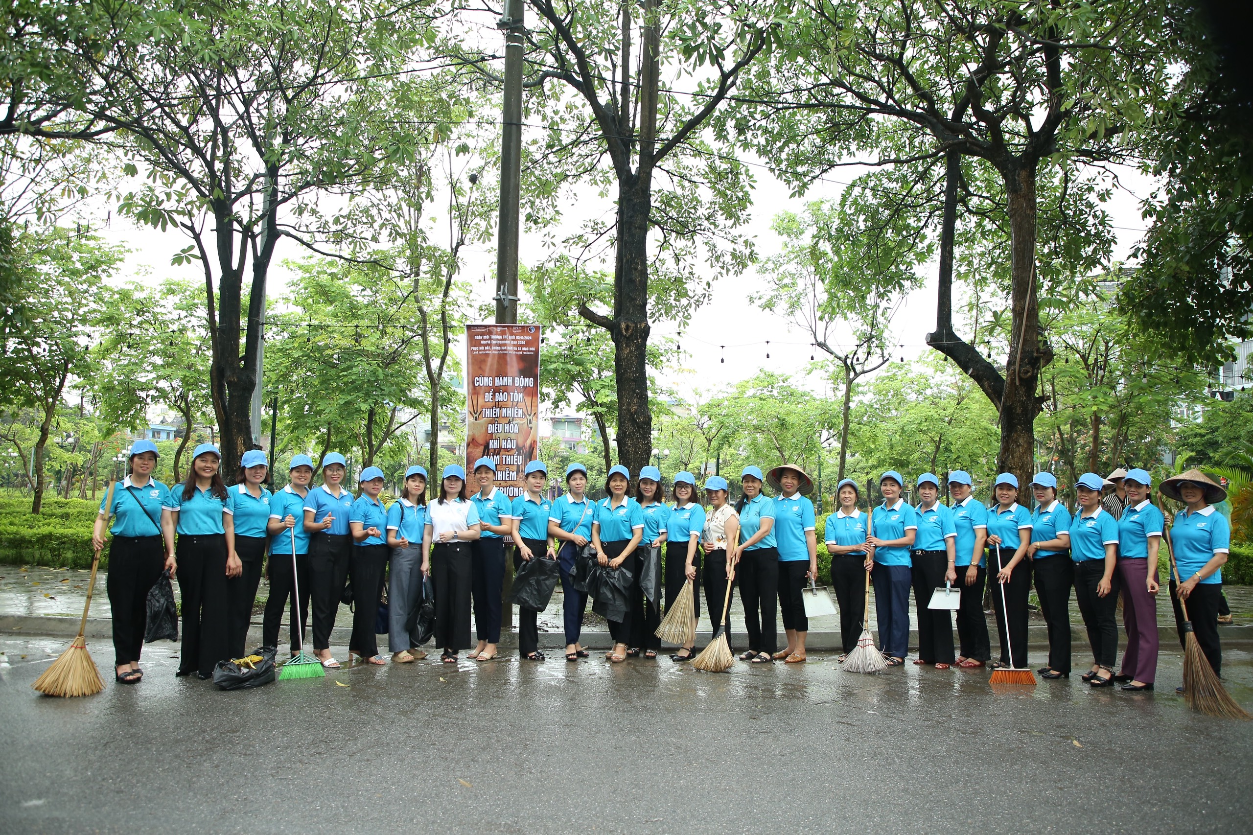 Hội LHPN huyện Ứng Hoà: Nhiều mô hình, cách làm hay hưởng ứng Ngày môi trường thế giới - ảnh 5