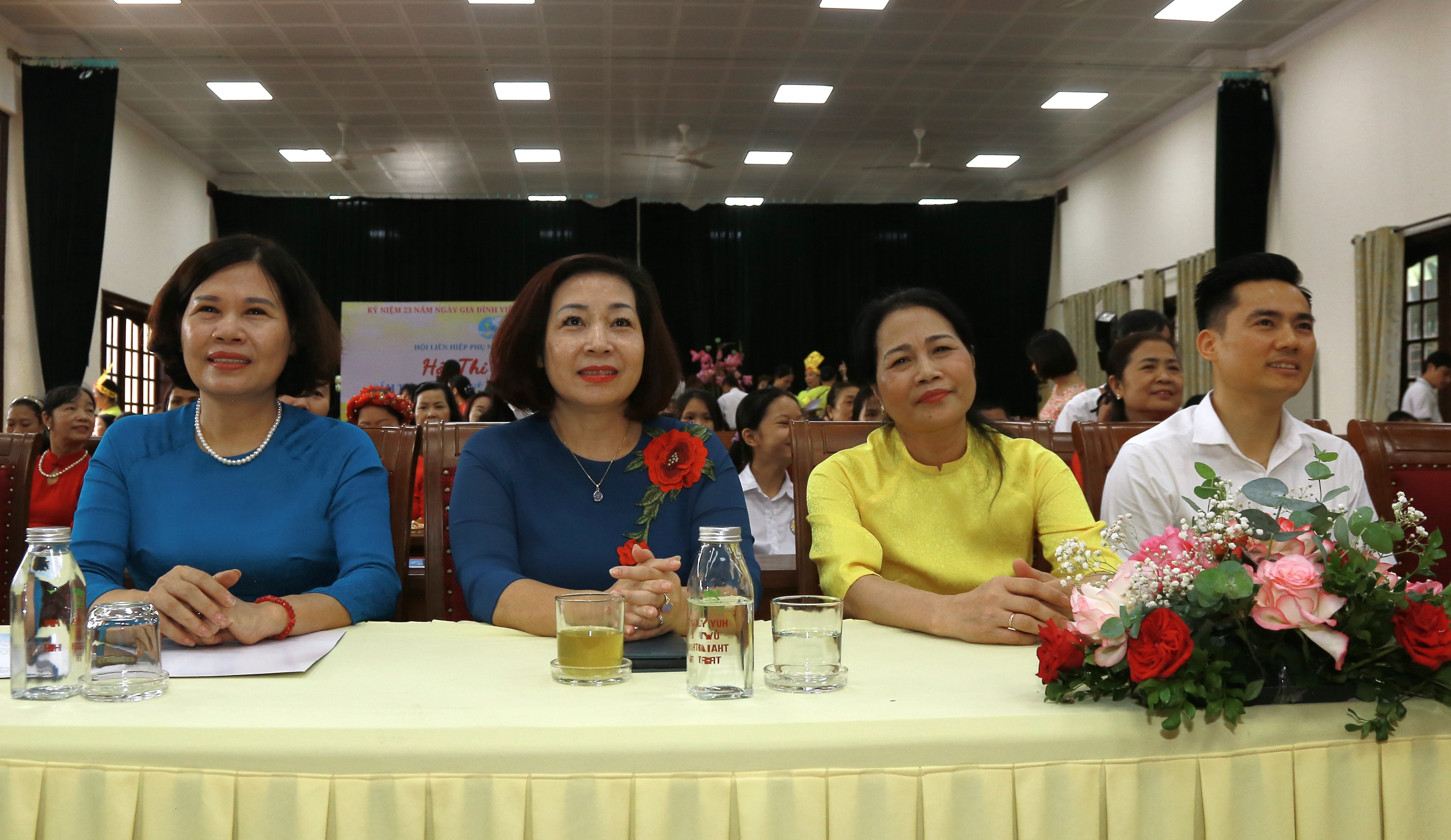 Hội LHPN huyện Thanh Trì: Sôi nổi hoạt động gắn kết yêu thương các thành viên trong gia đình - ảnh 1