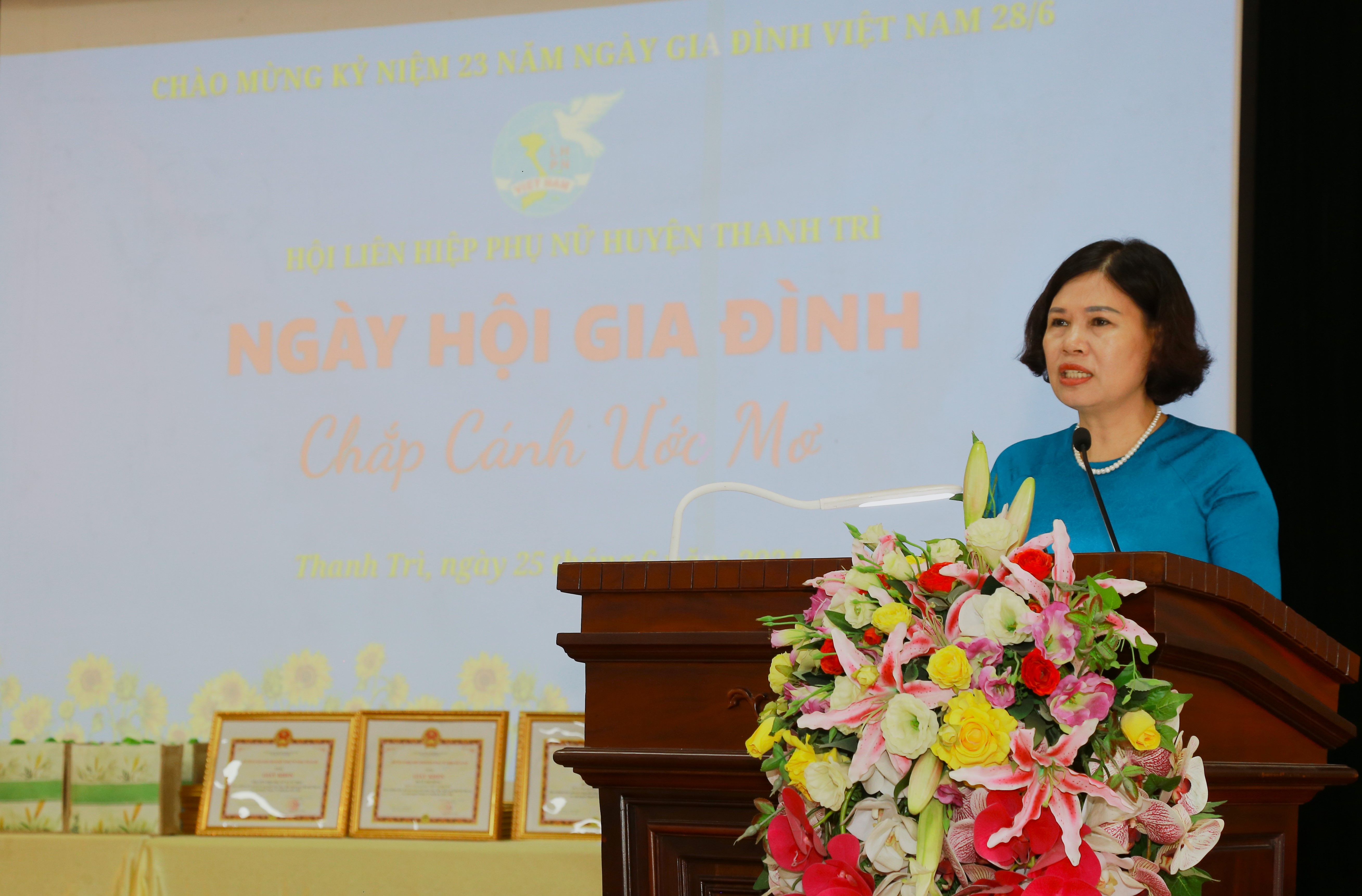 Hội LHPN huyện Thanh Trì: Sôi nổi hoạt động gắn kết yêu thương các thành viên trong gia đình - ảnh 2
