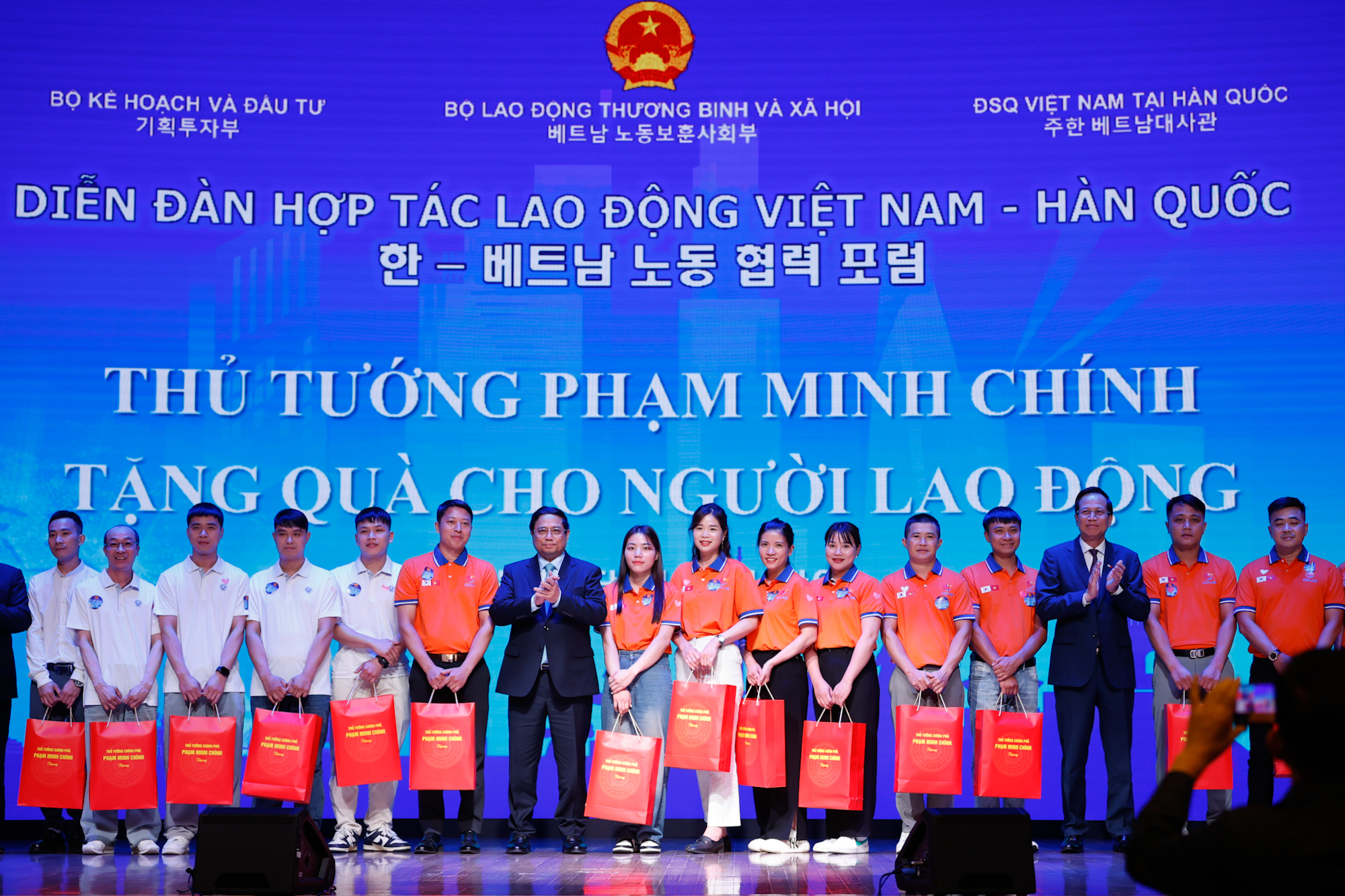 Tạo thuận lợi nhất cho người lao động, nâng tầm hợp tác lao động Việt Nam-Hàn Quốc - ảnh 3
