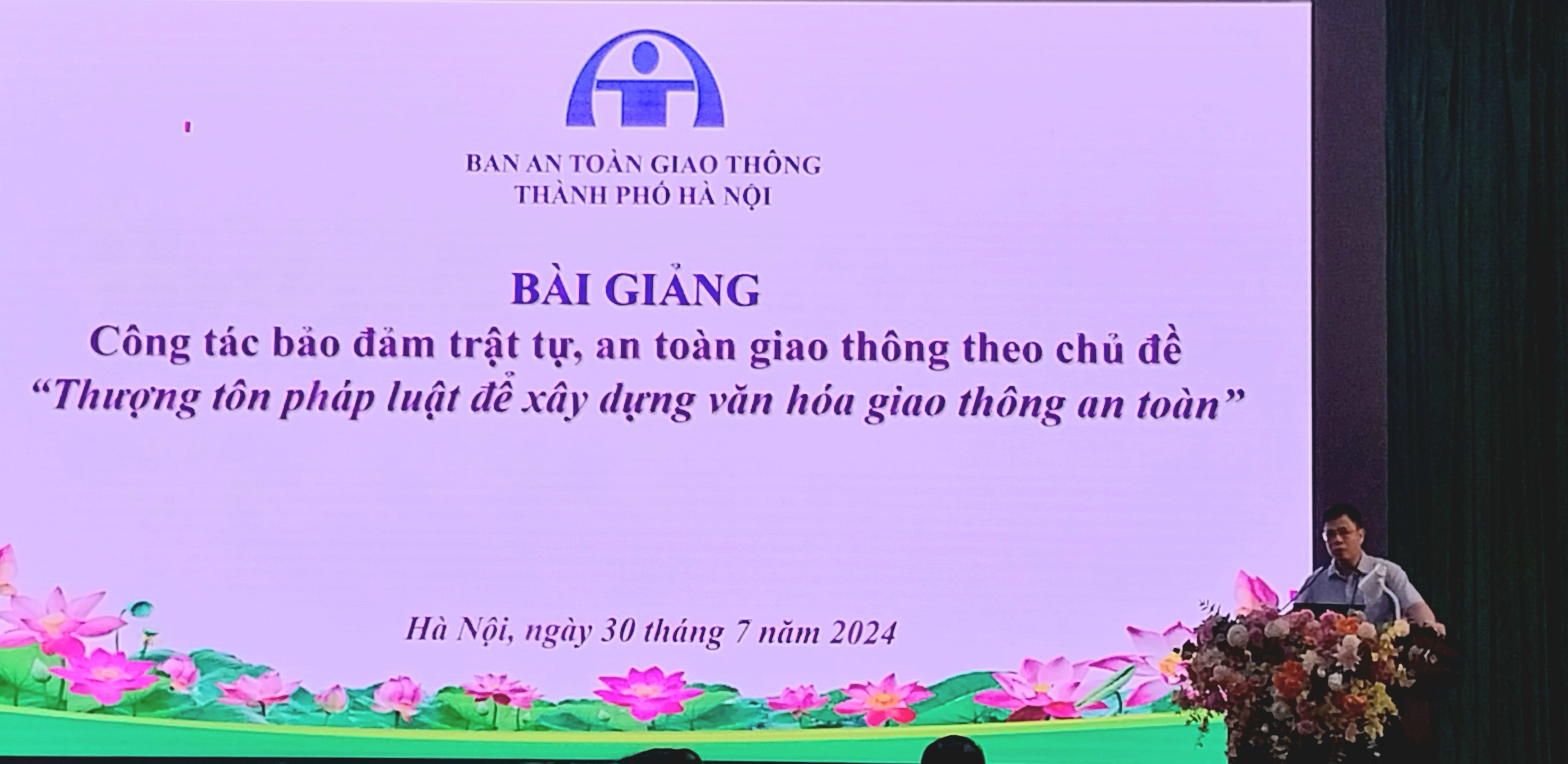 Hà Nội: Tuyên truyền cho cán bộ, người dân về chính sách đối ngoại của Đảng và Nhà nước trong tình hình mới - ảnh 2