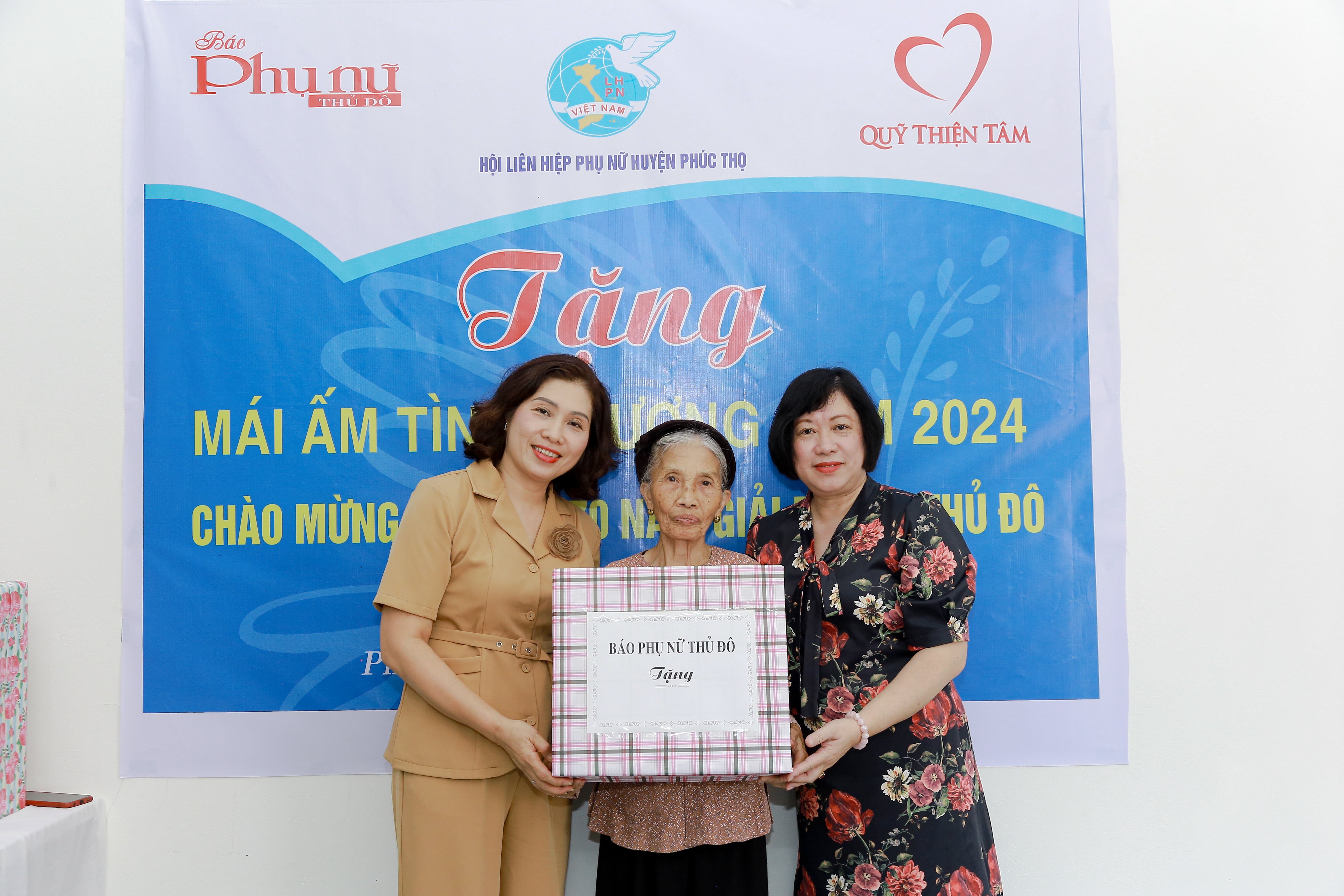 Phúc Thọ: Bàn giao “Mái ấm tình thương” cho hội viên phụ nữ khó khăn - ảnh 5