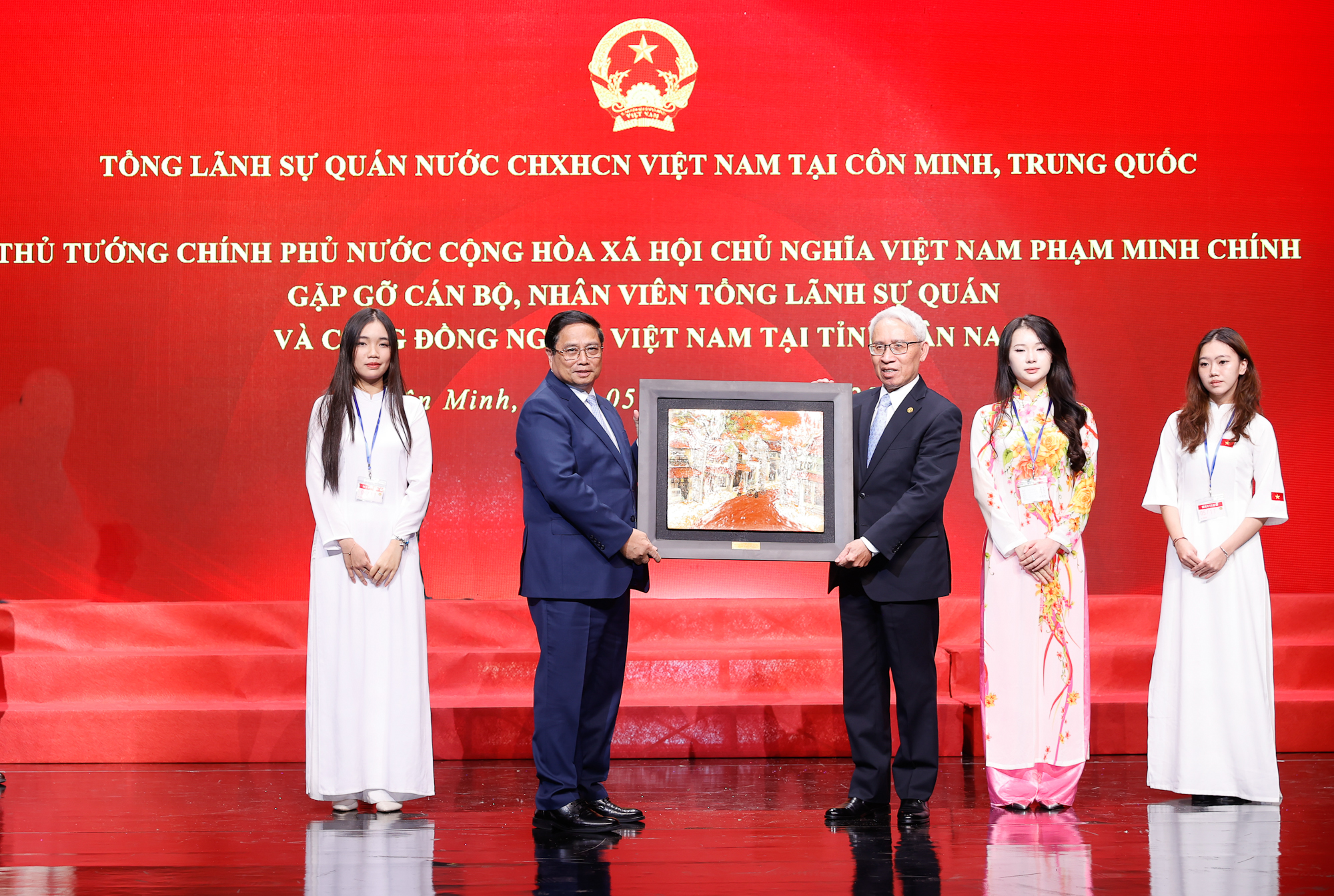 Thủ tướng mong mỗi kiều bào luôn là một đại sứ của tình hữu nghị Việt Nam-Trung Quốc - ảnh 4