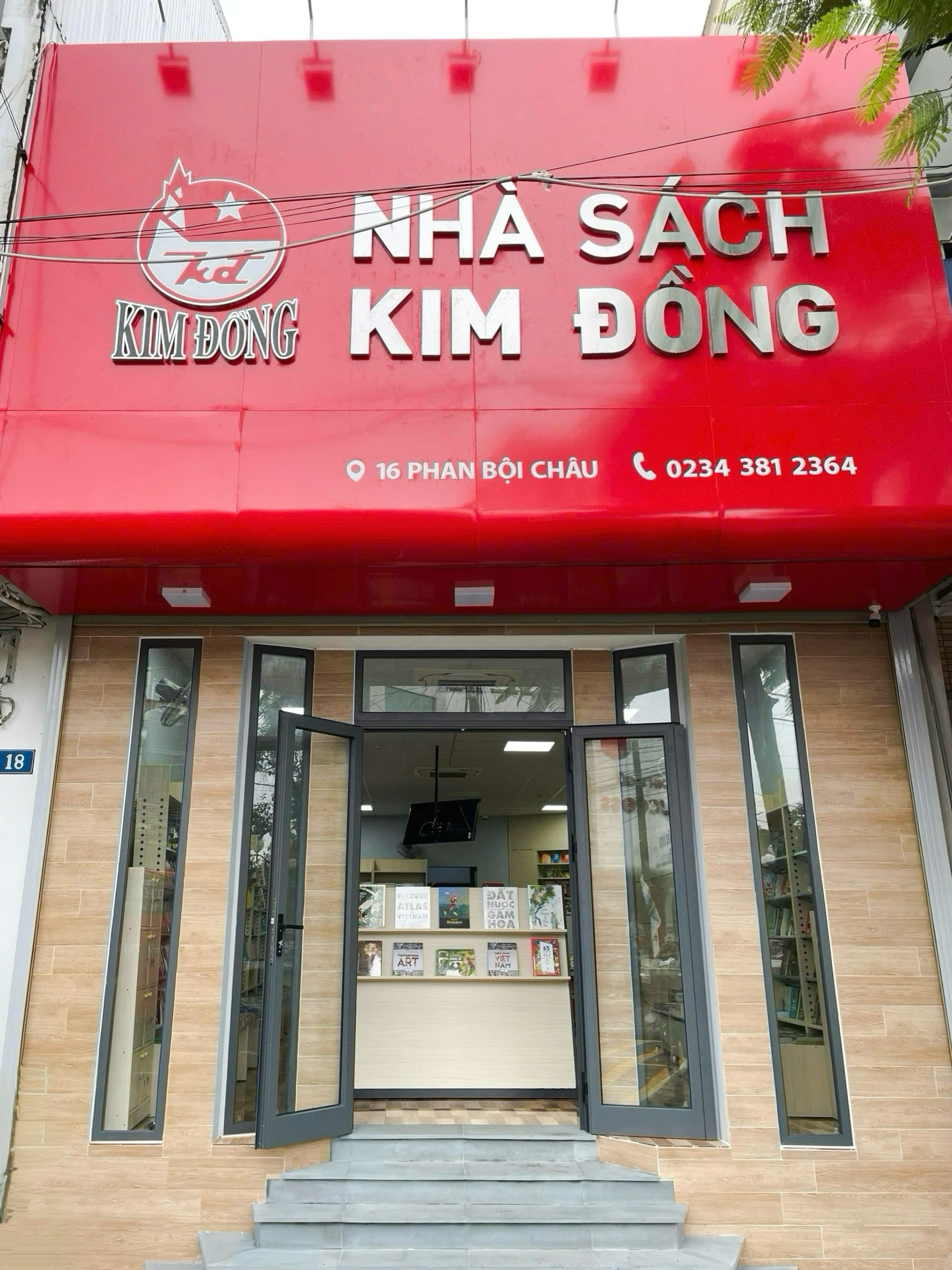 Khai trương Nhà sách Kim Đồng đầu tiên tại Huế - ảnh 2