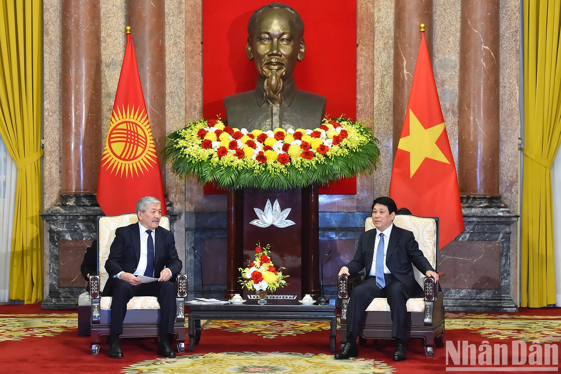 Việt Nam sẵn sàng làm cầu nối để Kyrgyzstan mở rộng quan hệ với các nước và tổ chức ASEAN - ảnh 2