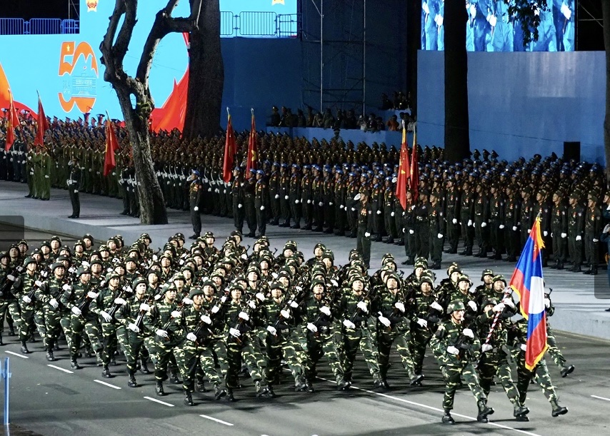 Hợp luyện diễu binh, diễu hành lần thứ 2 có quân đội Lào, Campuchia cùng tham gia - ảnh 7