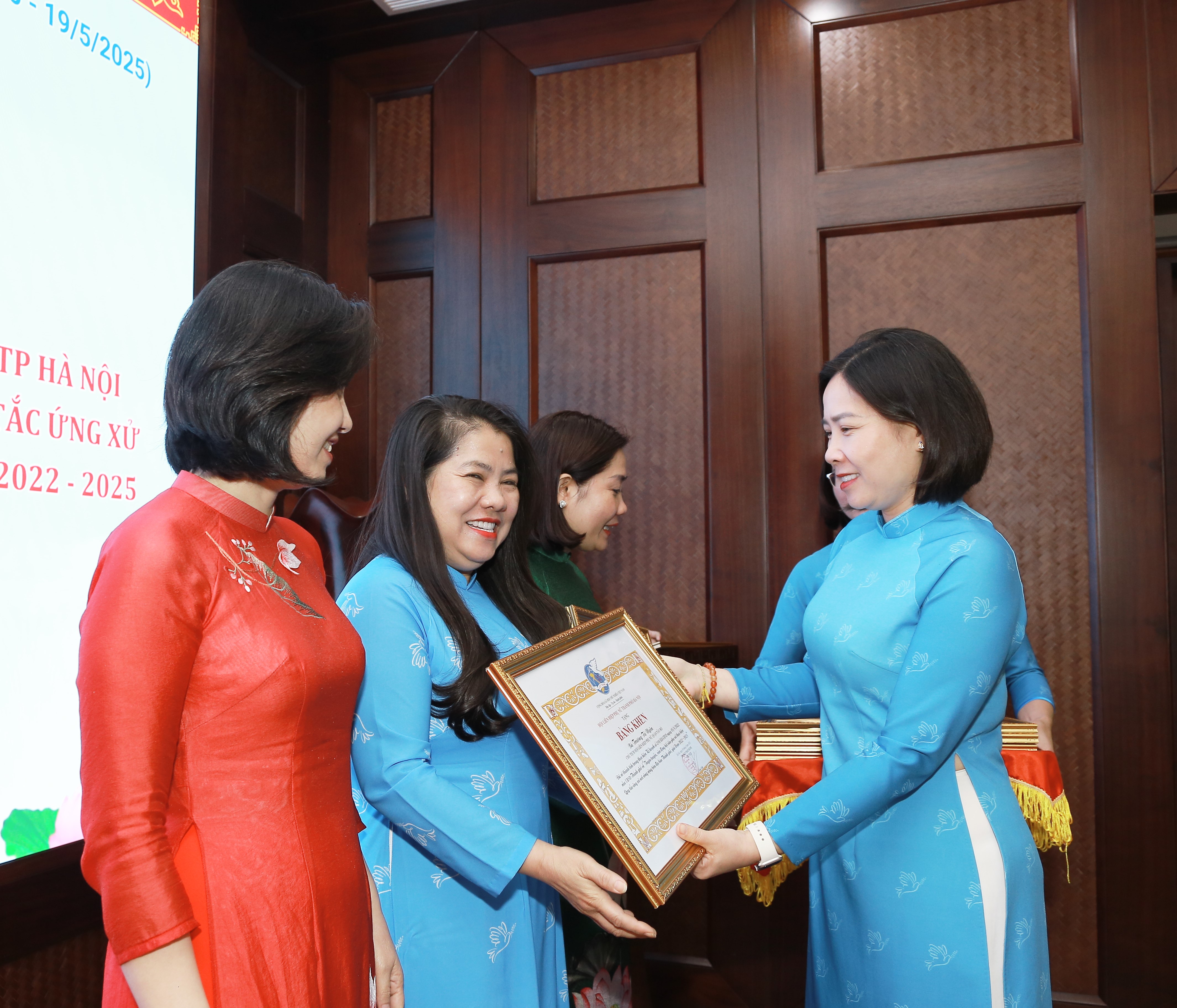 Biểu dương 80 điển hình tiêu biểu Phụ nữ Thủ đô làm theo lời Bác - ảnh 6
