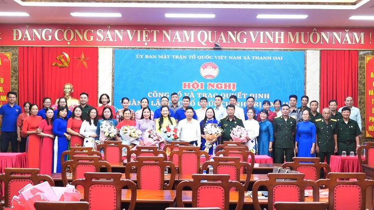UBMTTQ Việt Nam xã Thanh Oai: Công bố và trao Quyết định thành lập các tổ chức chính trị - xã hội - ảnh 3