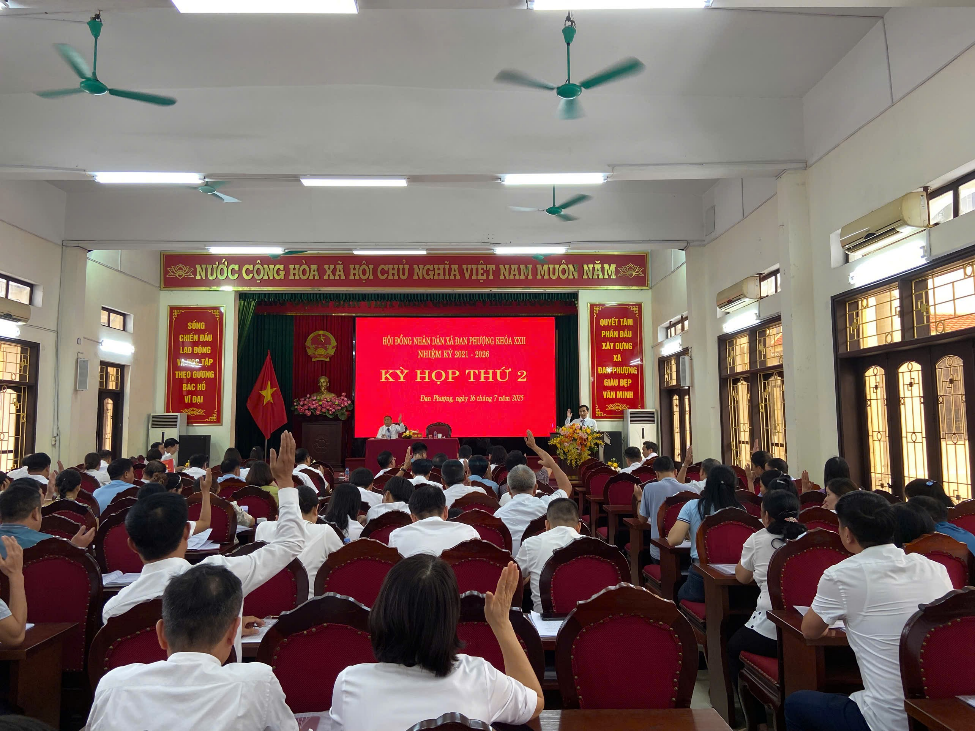 HĐND xã Đan Phượng tổ chức kỳ họp thứ Hai: Nhiều nội dung quan trọng về phát triển kinh tế - xã hội - ảnh 3