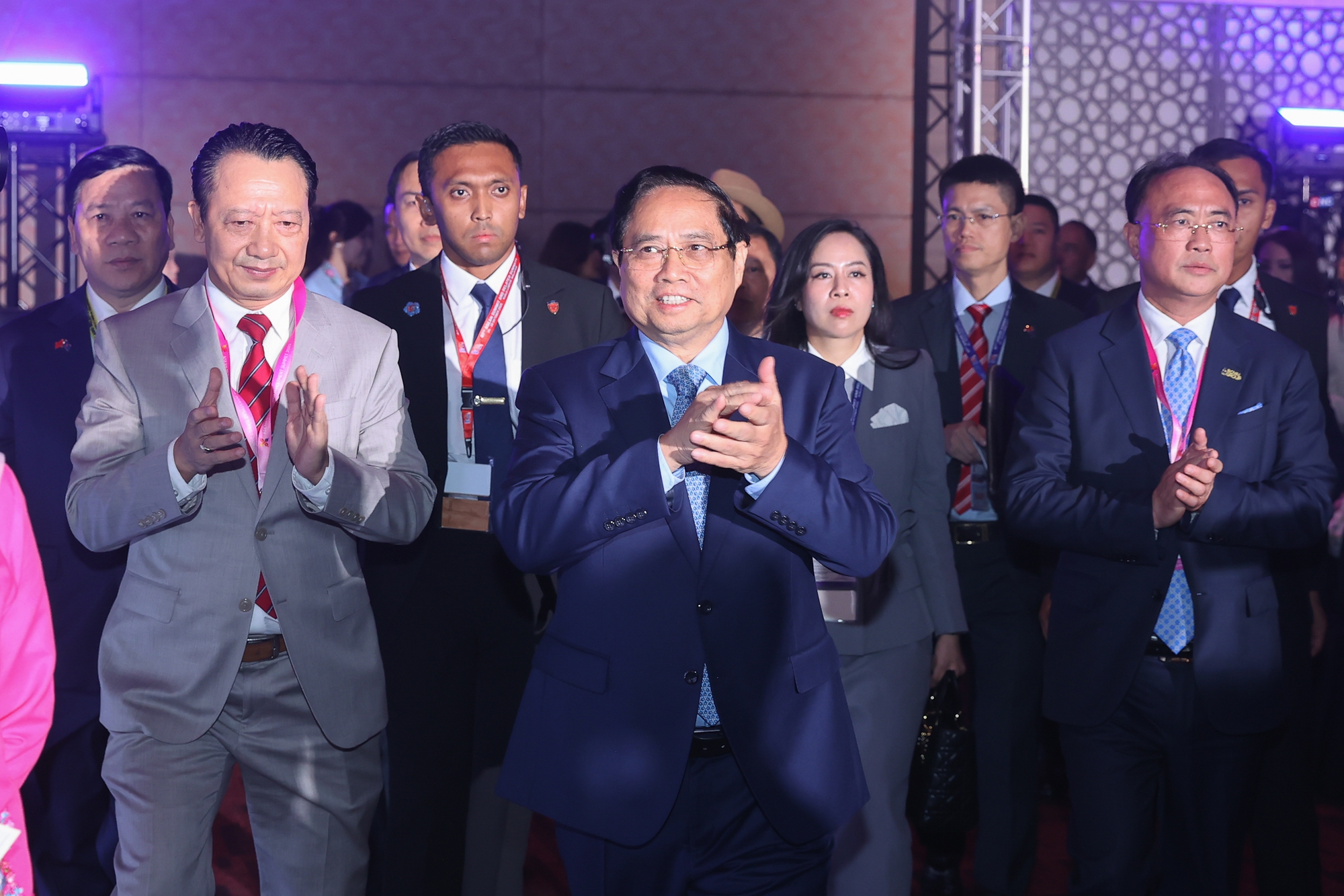 Thủ tướng Phạm Minh Chính: "ASEAN là một gia đình, mỗi quốc gia mạnh lên là cả khối mạnh lên" - ảnh 1