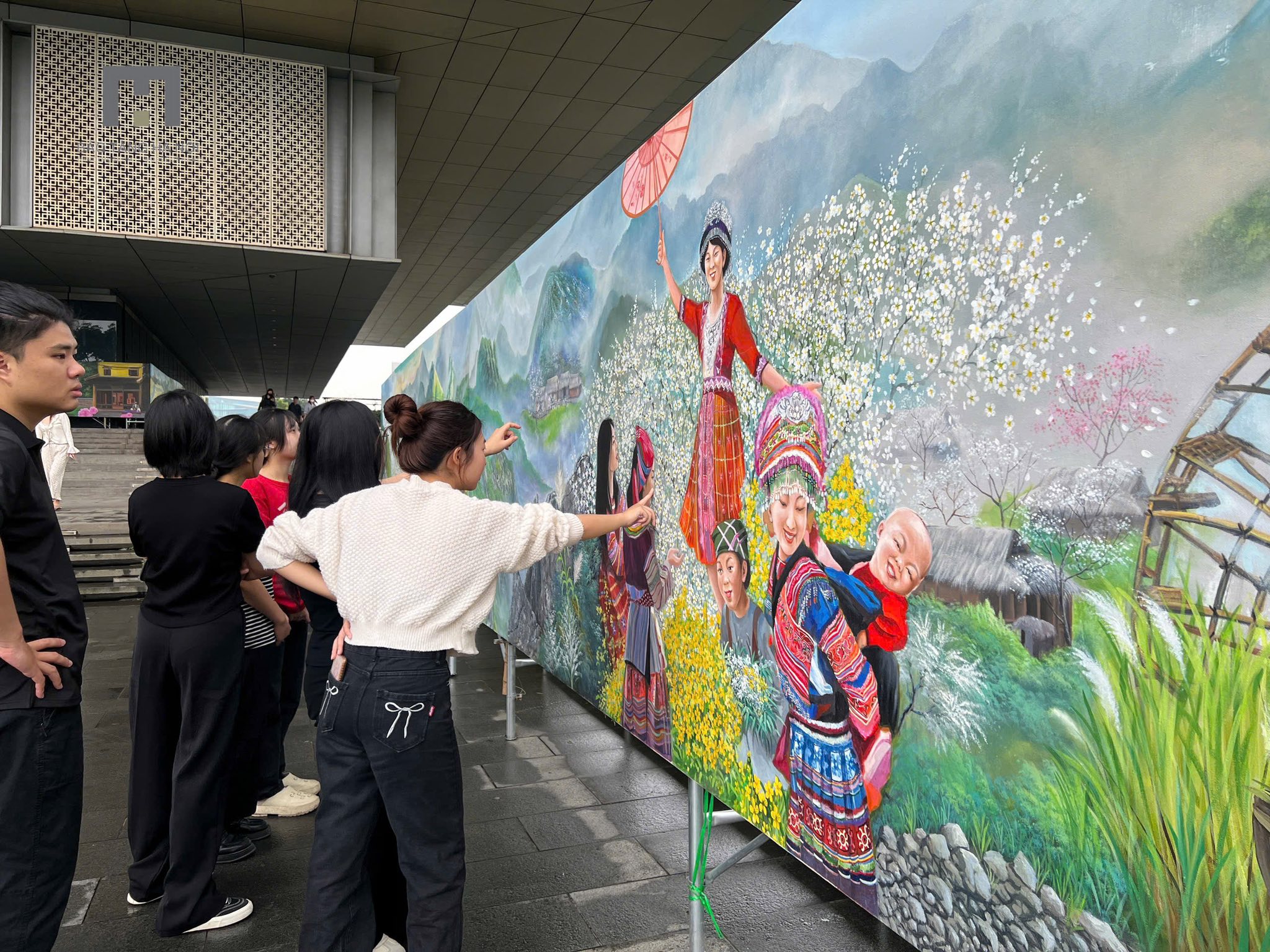 “Chào Việt Nam - Quê hương tôi”: Bản hòa ca hội họa về Tổ quốc từ Bắc chí Nam - ảnh 1