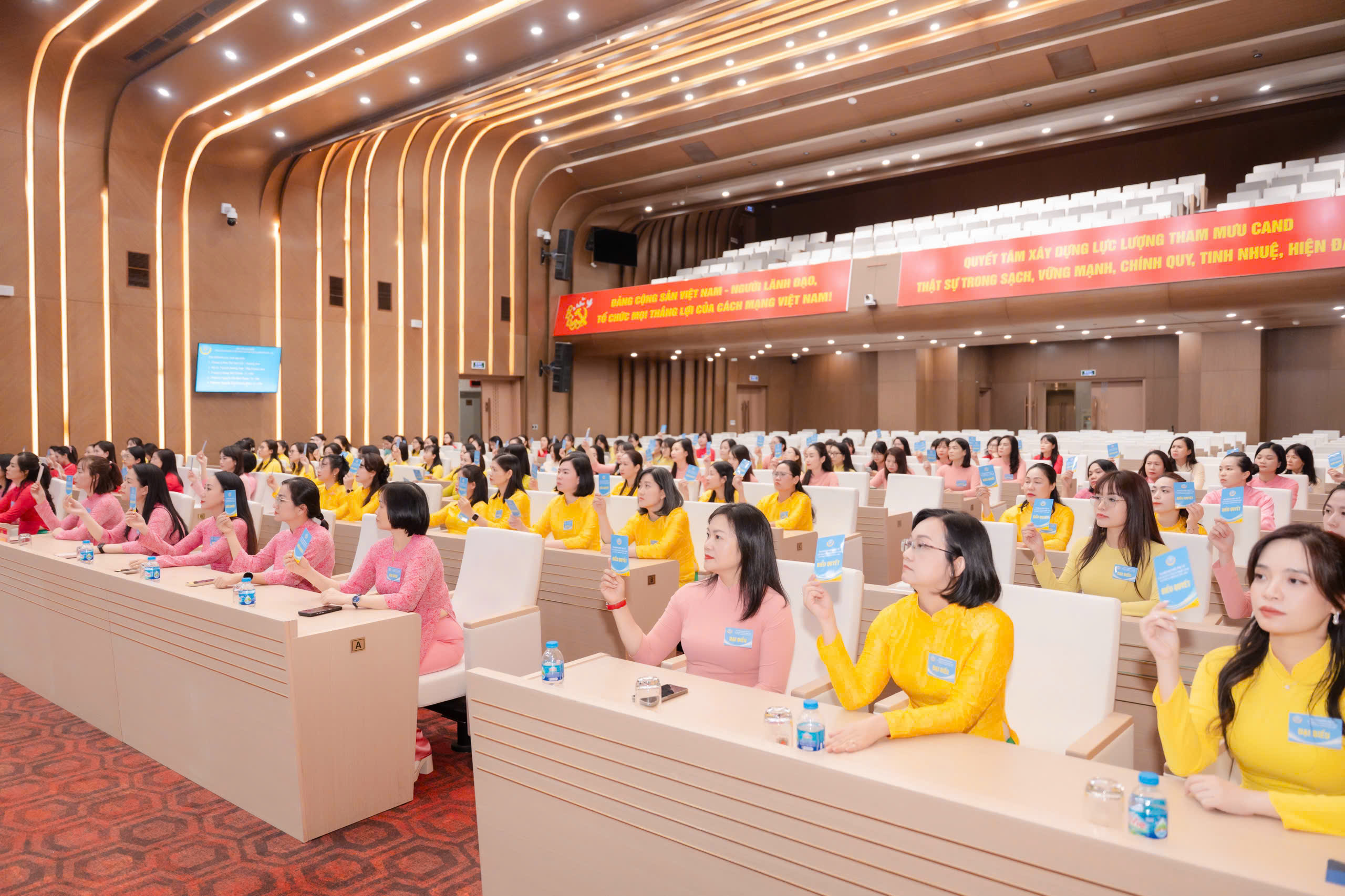 Tiên phong sáng tạo - Đổi mới tư duy - Đoàn kết phát triển - ảnh 3