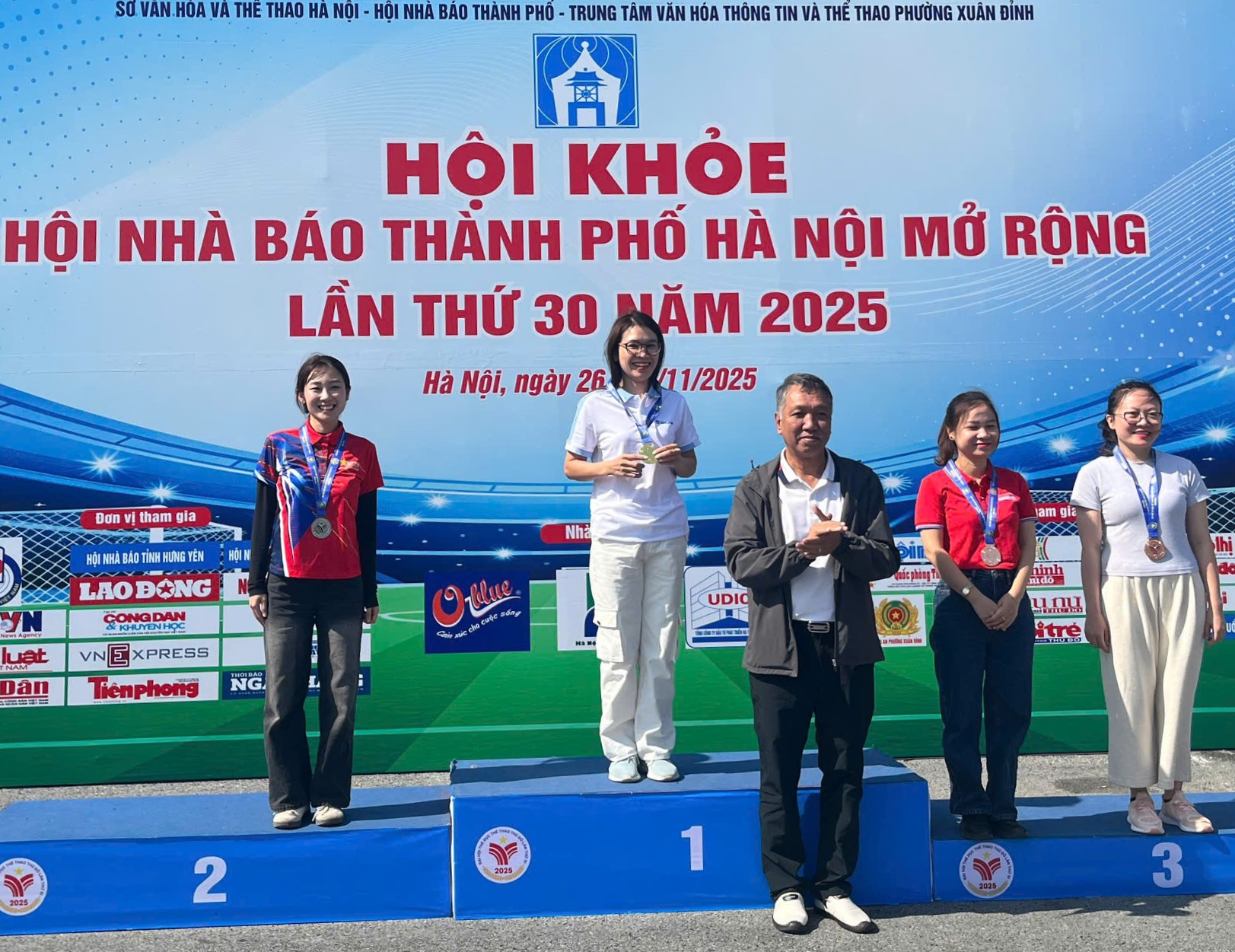 Báo Phụ nữ Thủ đô giành giải Ba nội dung đi bộ tại Hội khỏe Hội Nhà báo thành phố Hà Nội mở rộng lần thứ 30 - ảnh 12