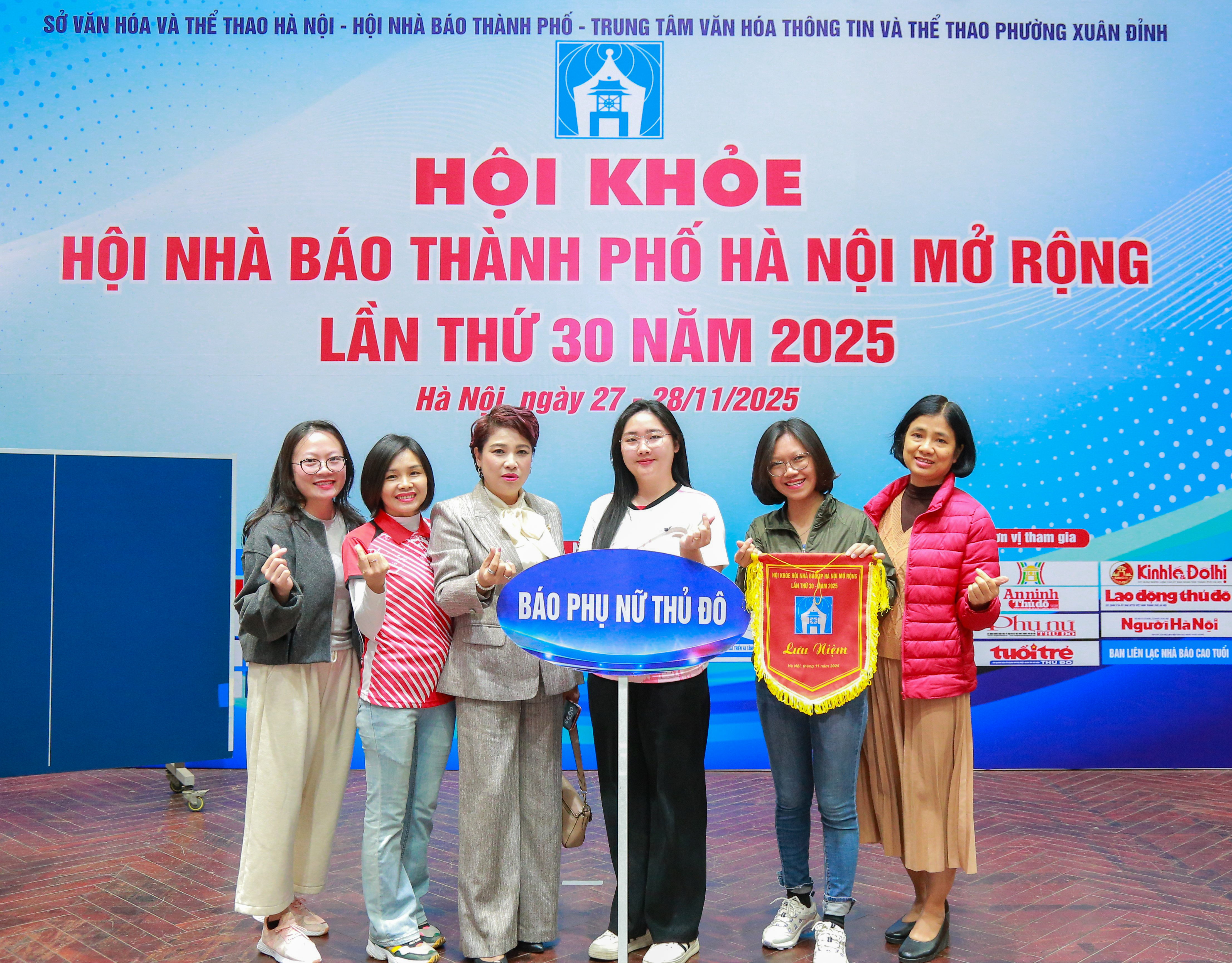 Báo Phụ nữ Thủ đô giành giải Ba nội dung đi bộ tại Hội khỏe Hội Nhà báo thành phố Hà Nội mở rộng lần thứ 30 - ảnh 2