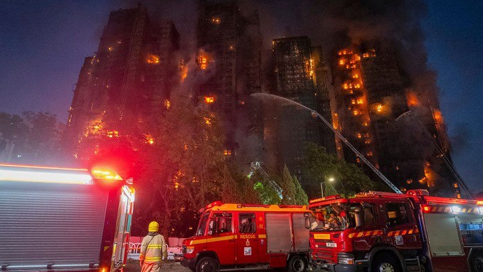 Chưa ghi nhận trường hợp công dân Việt Nam nào bị ảnh hưởng trong vụ cháy chung cư ở Hong Kong (Trung Quốc) - ảnh 1