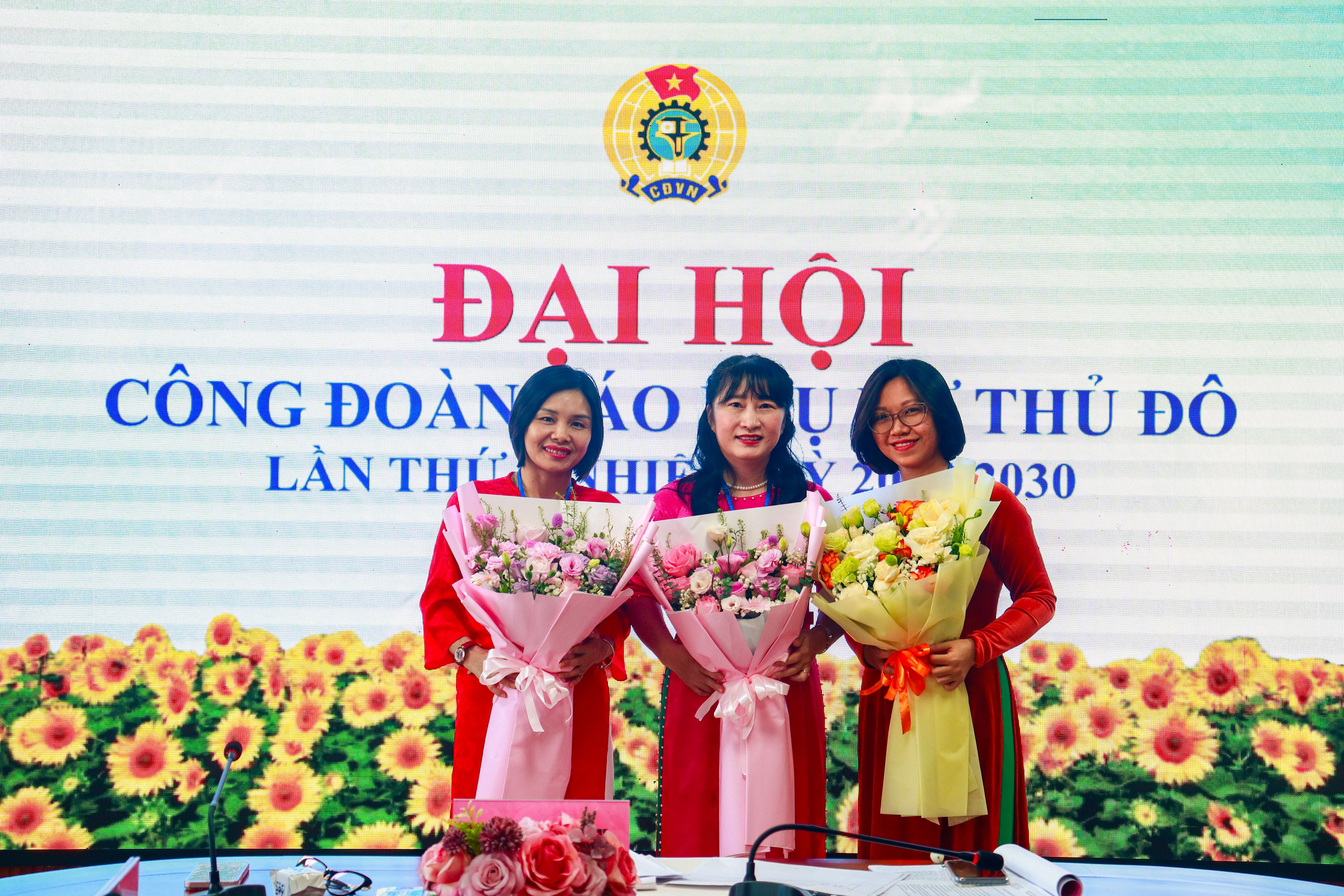 Đại hội Công đoàn Báo Phụ nữ Thủ đô lần thứ I: Dấu mốc mới trong chặng đường đổi mới và phát triển - ảnh 16