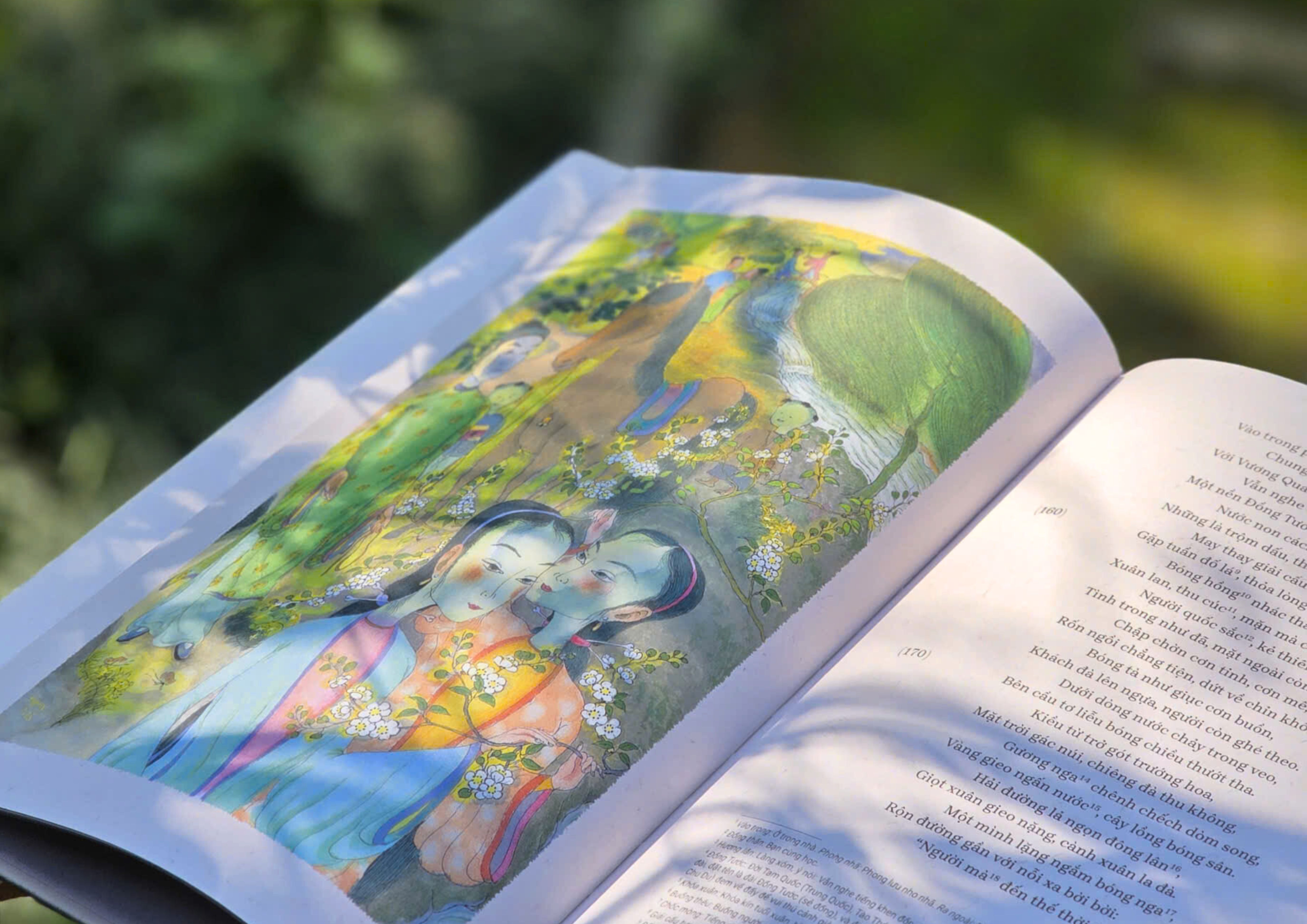 “Truyện Kiều” bước sang kỷ nguyên mới: Ấn bản minh họa đặc sắc kỷ niệm 260 năm ngày sinh Nguyễn Du - ảnh 2