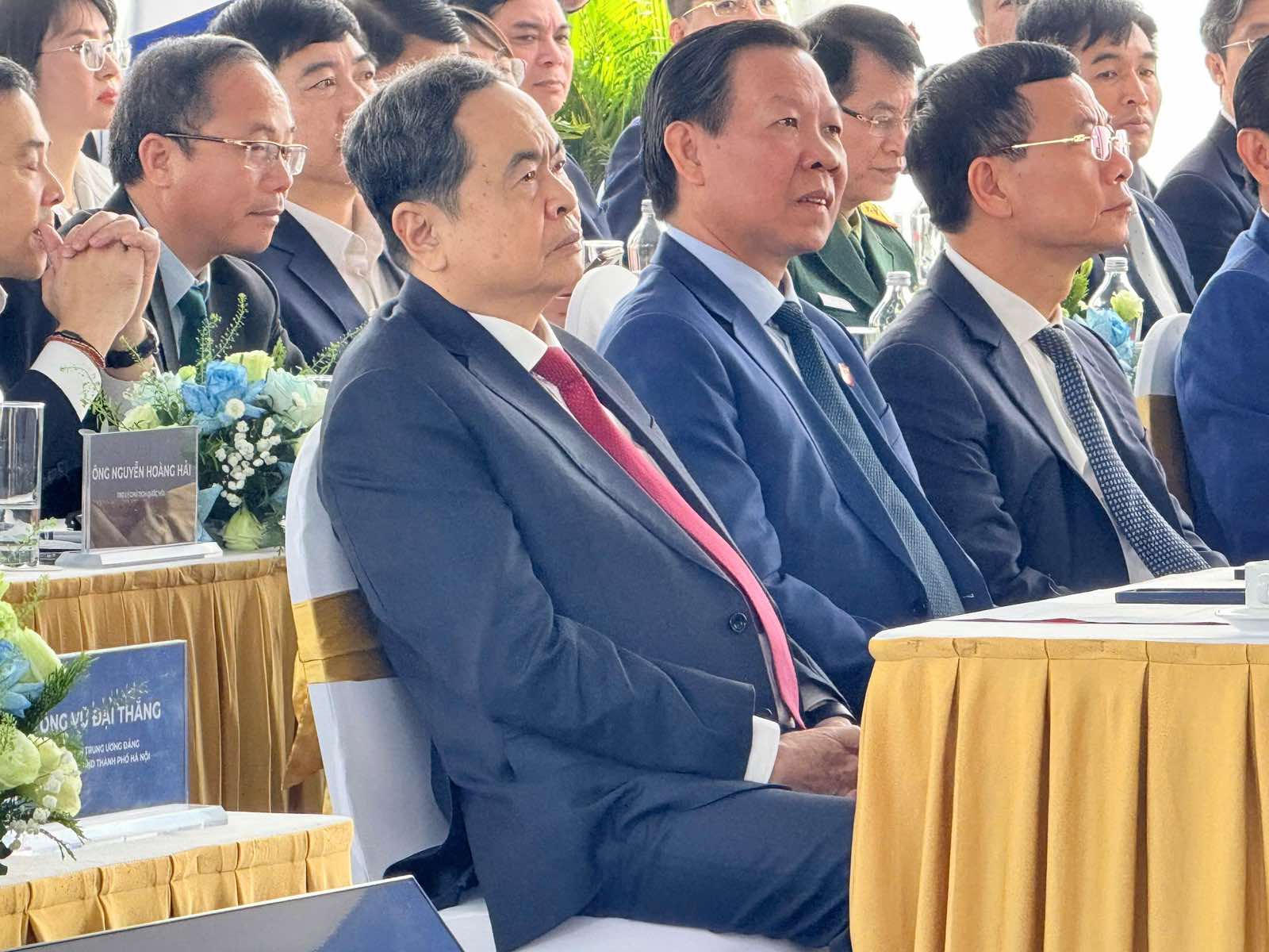 Chủ tịch Quốc hội dự Lễ khởi công Trục Đại lộ Cảnh quan sông Hồng của Thủ đô - ảnh 1