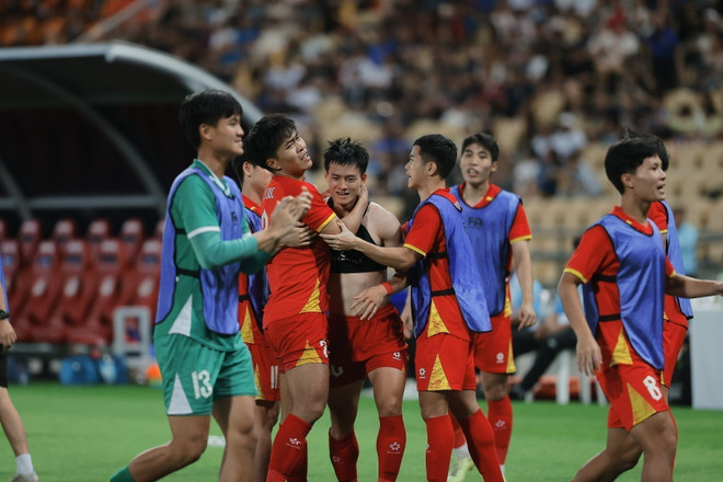 Ngược dòng thắng Thái Lan 3-2, U22 Việt Nam giành huy chương Vàng SEA Games 33 - ảnh 2