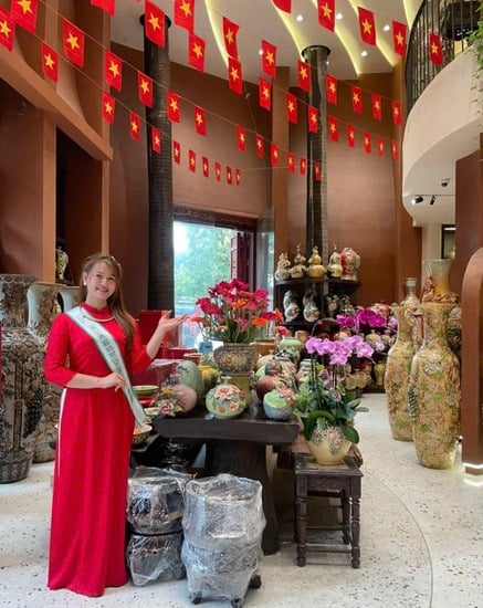 Nguyễn Thị Hoa Bích Ngọc: Lan tỏa tình yêu làng nghề trong kỷ nguyên số - ảnh 2