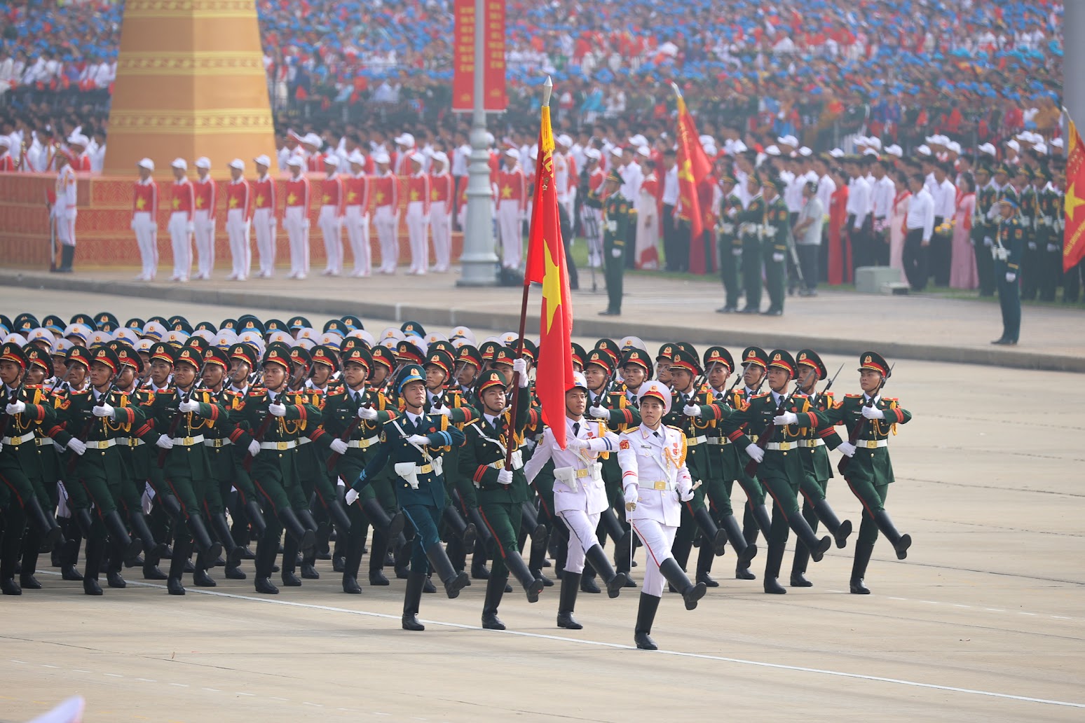 Quân đội Nhân dân vững bước dưới cờ Đảng quang vinh - ảnh 3