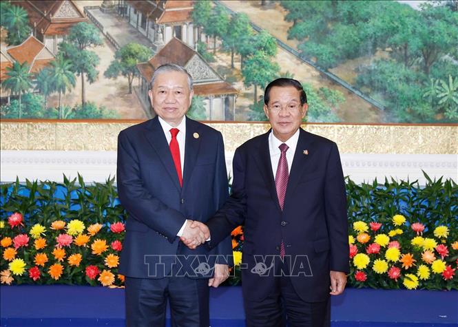 Cuộc gặp giữa Bộ Chính trị Đảng Cộng sản Việt Nam và Ban Thường vụ Trung ương Đảng Nhân dân Campuchia - ảnh 1