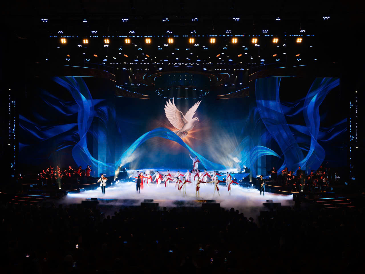 Xuân Quê hương 2026: Hòa quyện khát vọng Việt Nam hòa bình và thịnh vượng - ảnh 10