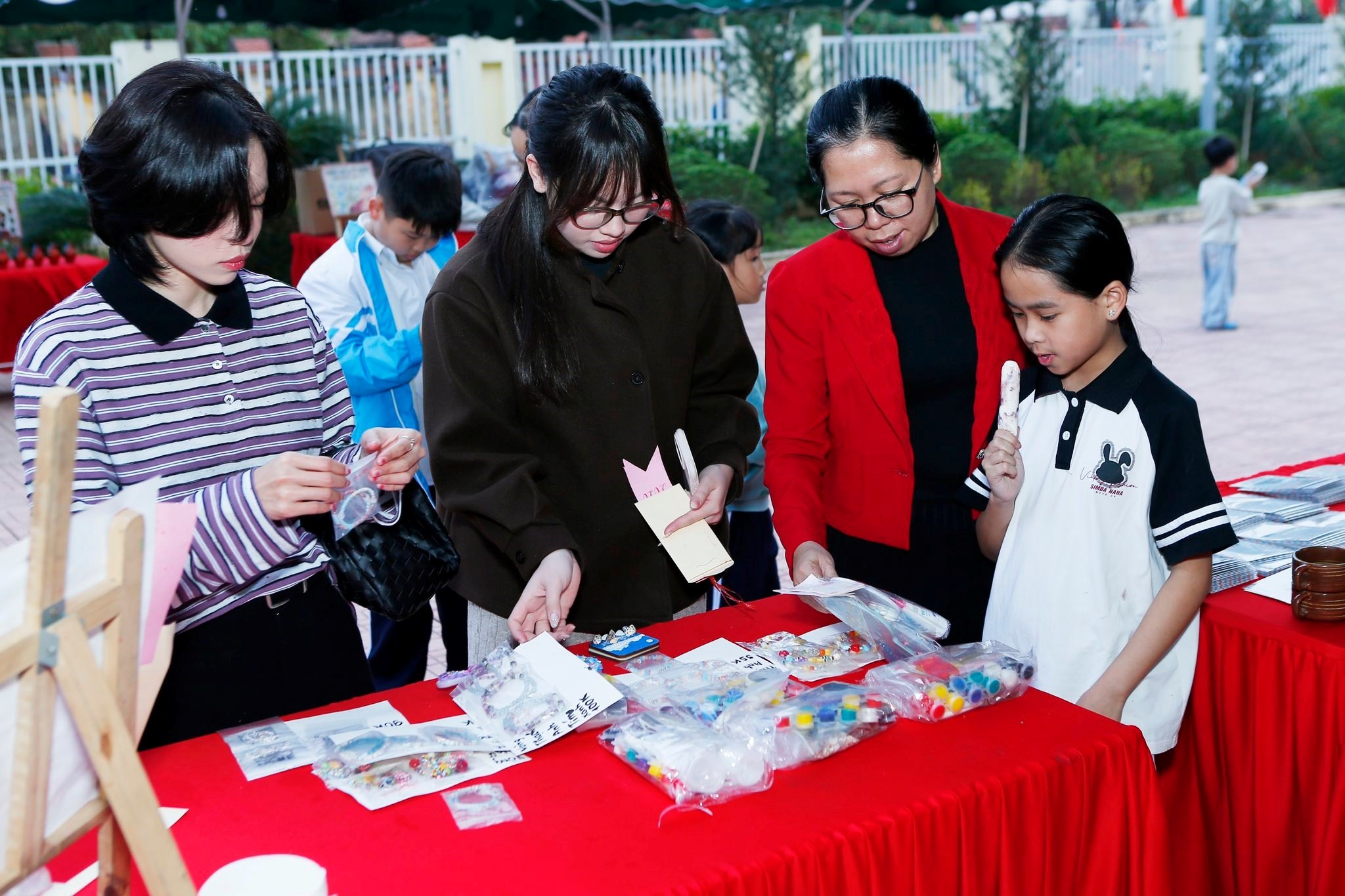 Hội xuân Thường Tín rộn ràng đón Bính Ngọ 2026 - ảnh 3