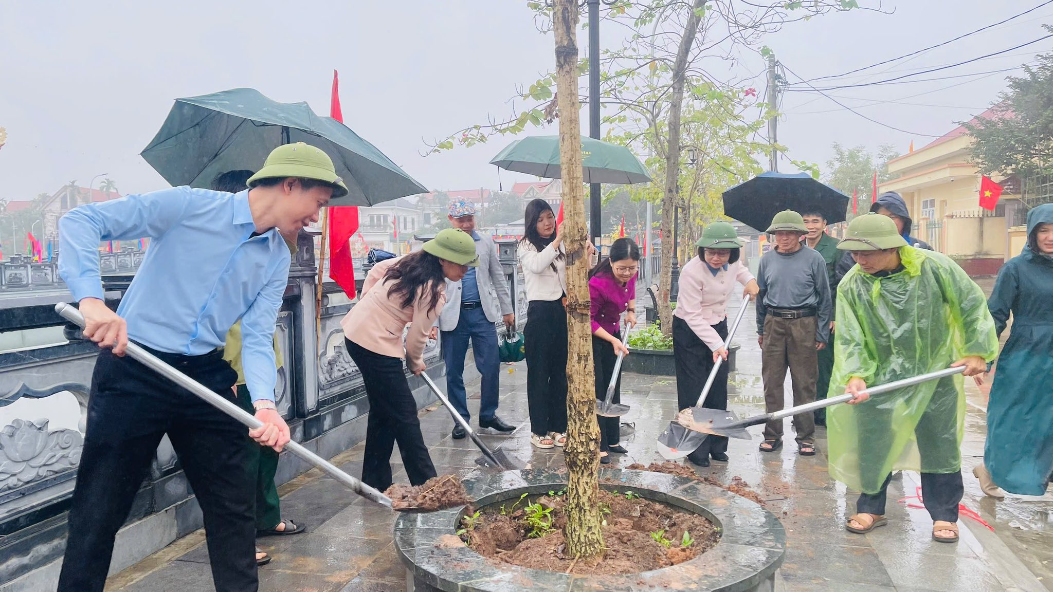 Xã Phúc Thọ đặt mục tiêu trồng 5.000 cây xanh năm 2026 - ảnh 2