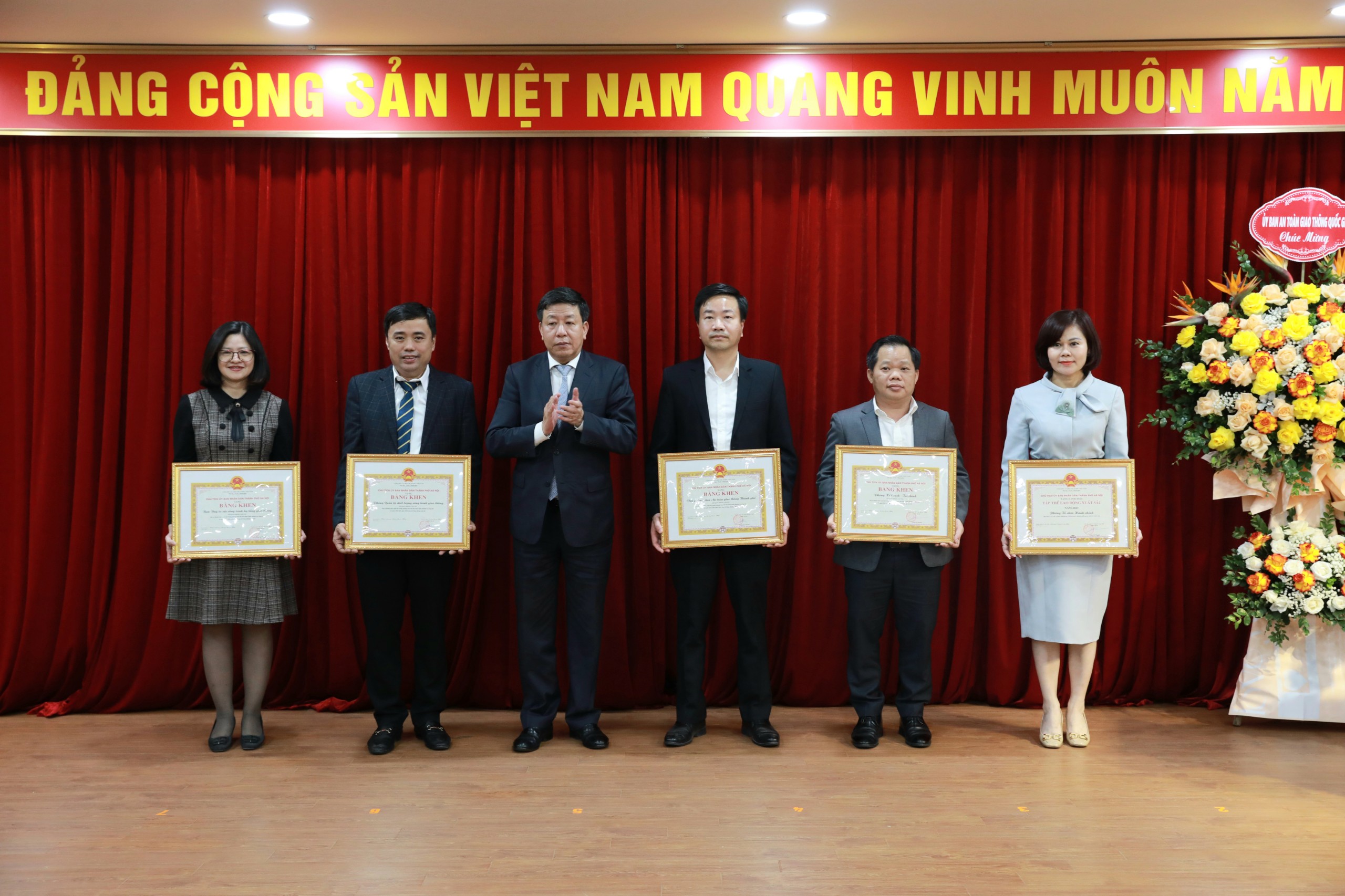 Hạ tầng giao thông TP Hà Nội ngày càng hiện đại - ảnh 2