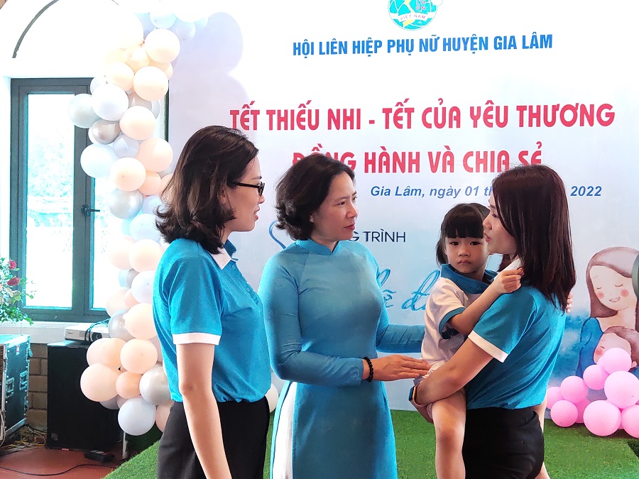 Tổ chức Tết thiếu nhi cho trẻ khó khăn, mồ côi - ảnh 1