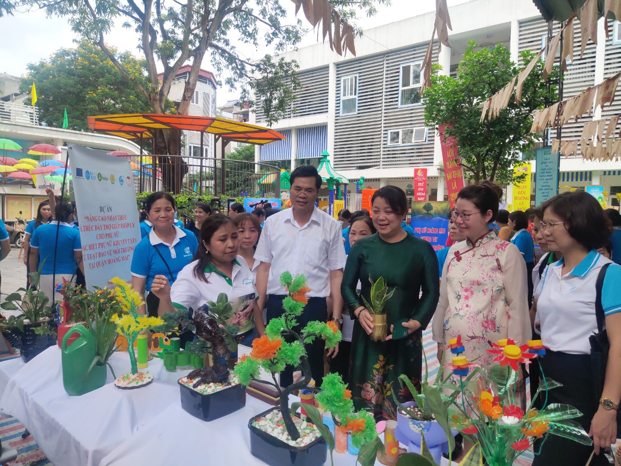 Hội LHPN quận Hoàng Mai: Lan tỏa những cách làm hay bảo vệ môi trường - ảnh 12