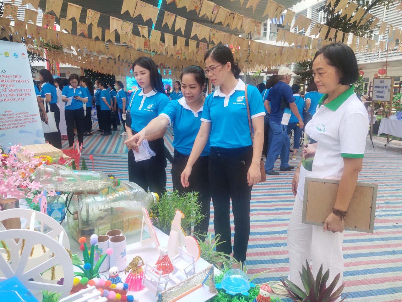 Hội LHPN quận Hoàng Mai: Lan tỏa những cách làm hay bảo vệ môi trường - ảnh 13