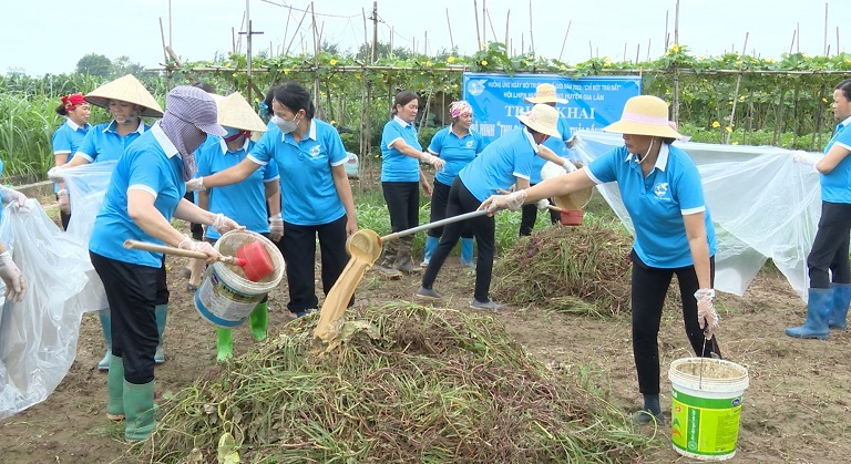 Hội LHPN huyện Gia Lâm: Nhiều mô hình thu gom, phân loại, xử lý rác thải tại nguồn - ảnh 9