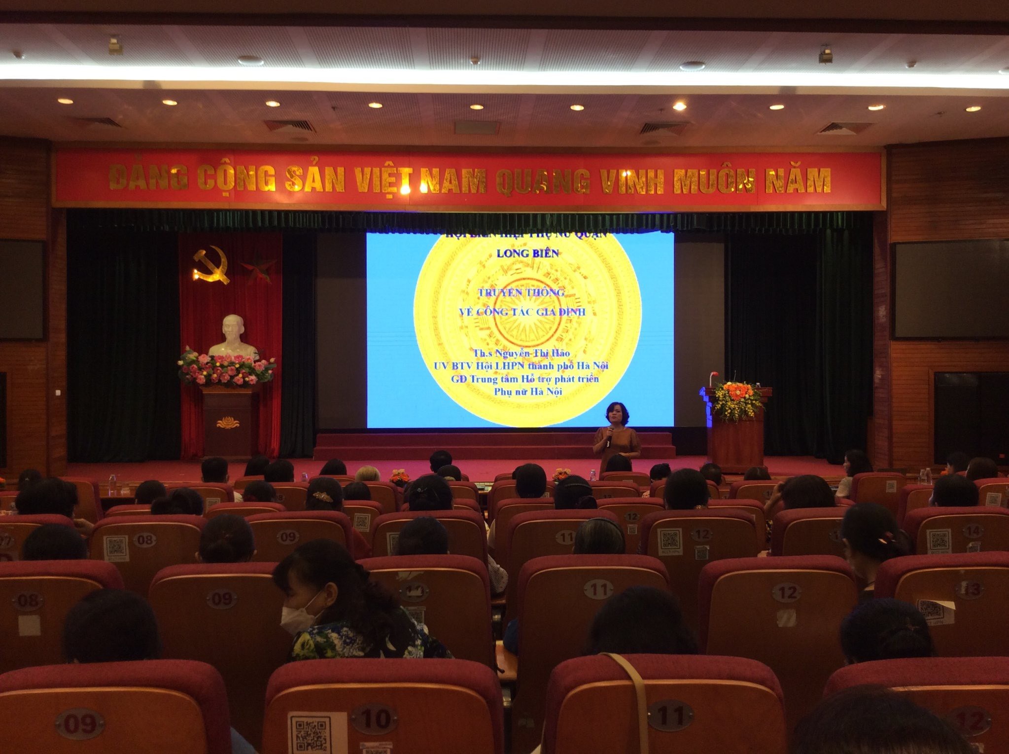 Hội LHPN quận Long Biên: Phát huy tinh thần nhân văn, tấm lòng nhân hậu của phụ nữ Việt Nam - ảnh 4