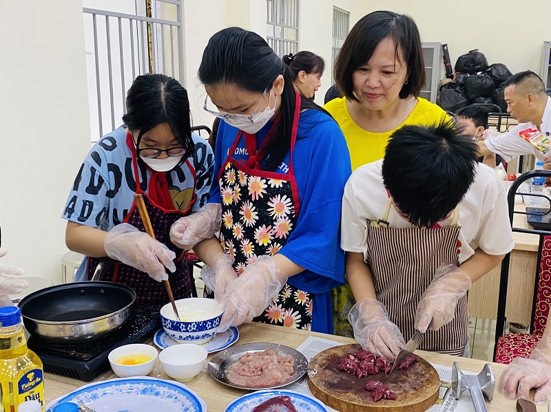 Tập huấn nữ công gia chánh hè với chủ đề “Bữa cơm gia đình cuối tuần“ - ảnh 2