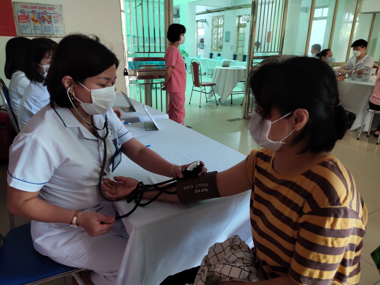 Khám, chăm sóc sức khỏe miễn phí cho hội viên phụ nữ khuyết tật huyện Đông Anh - ảnh 5