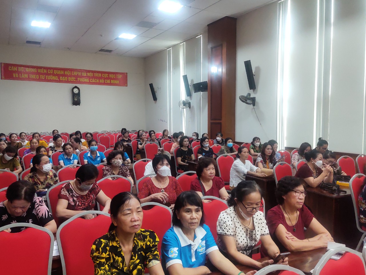 Trang bị kiến thức phòng ngừa các bệnh mãn tính cho phụ nữ cao tuổi - ảnh 2