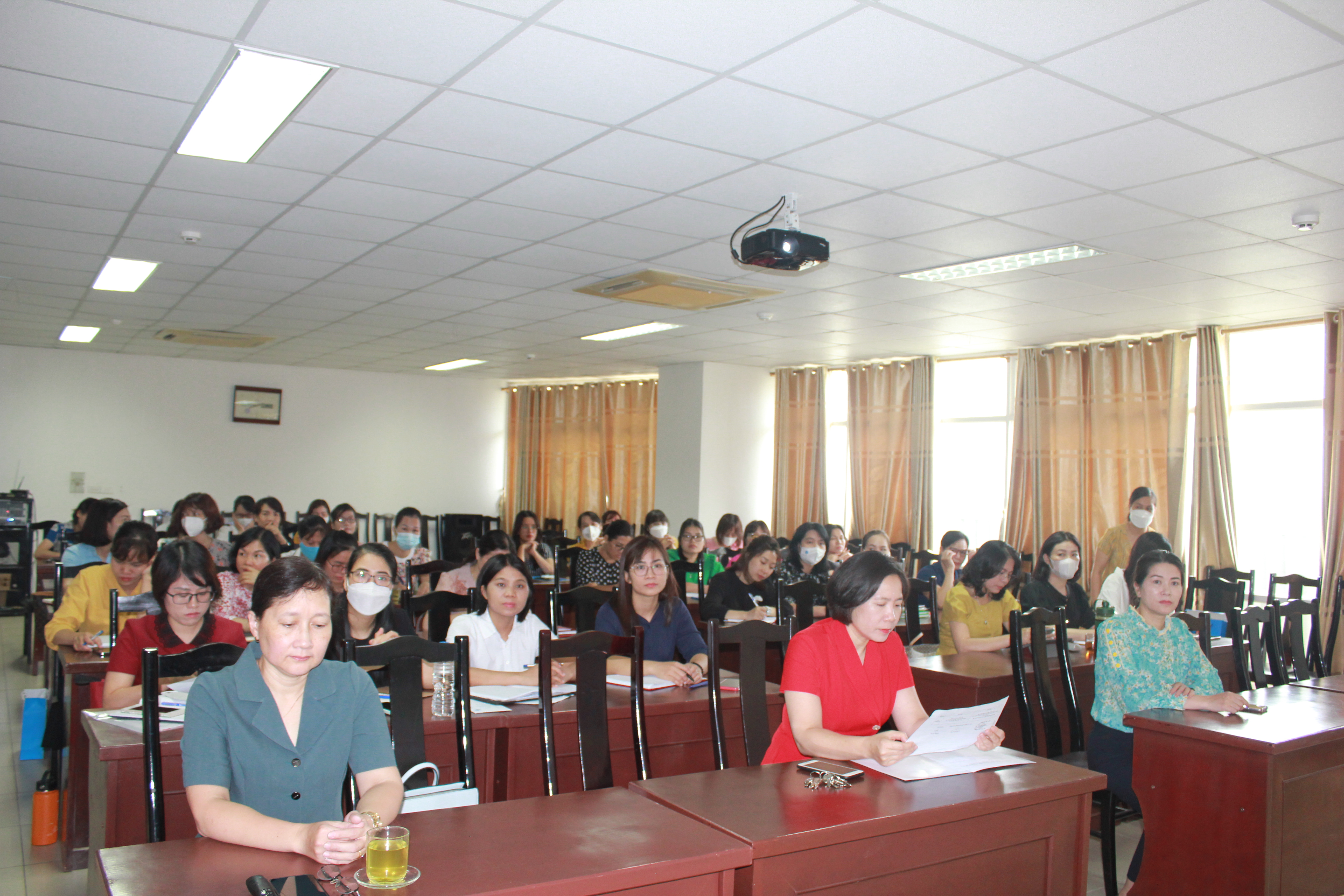 Khai mạc Lớp bồi dưỡng nghiệp vụ công tác Hội cho cán bộ chuyên trách Thành, Quận, Huyện năm 2022 - ảnh 3