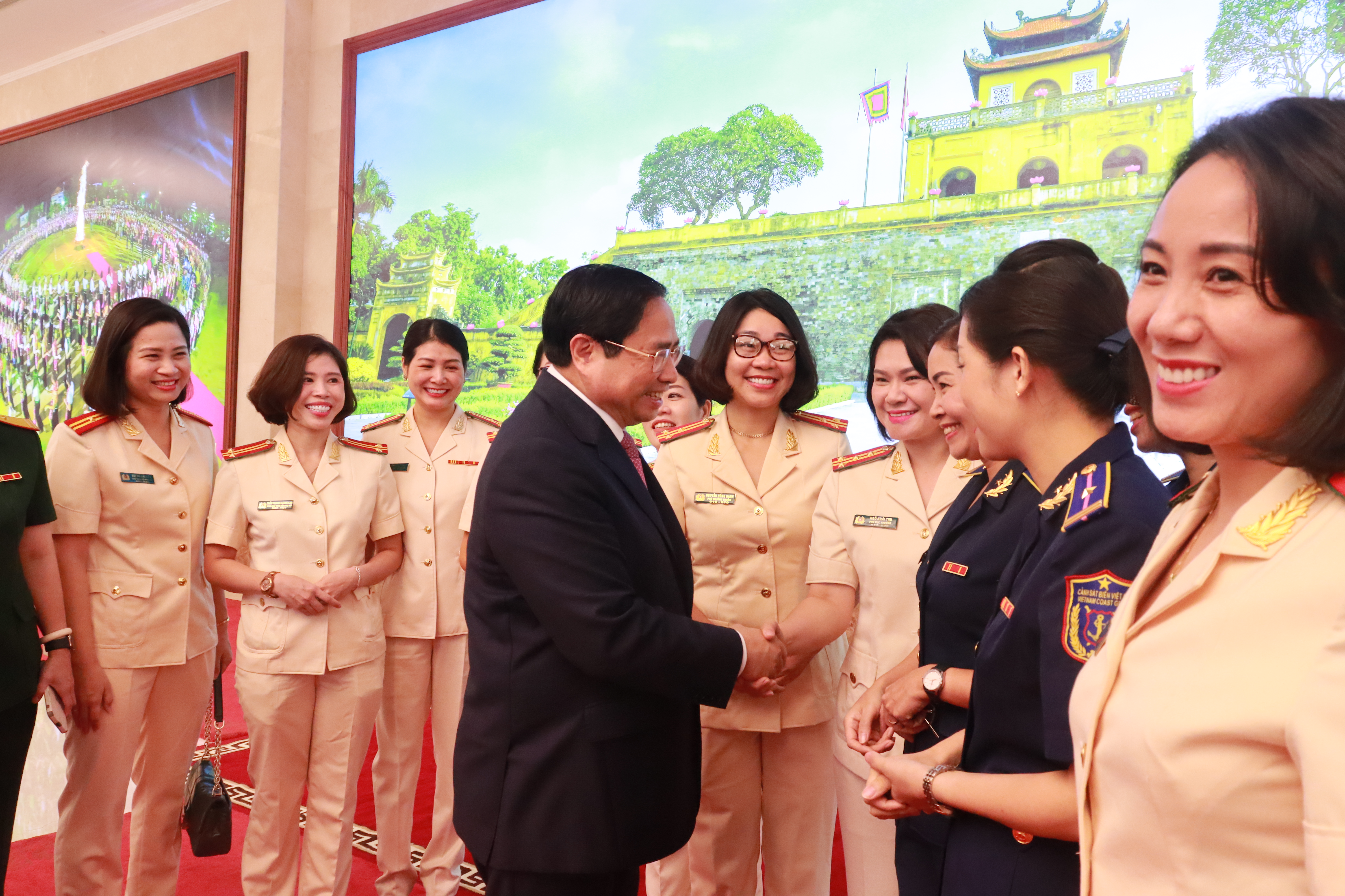 Thúc đẩy bình đẳng giới và phát huy vai trò của phụ nữ trong phát triển kinh tế -xã hội - ảnh 8