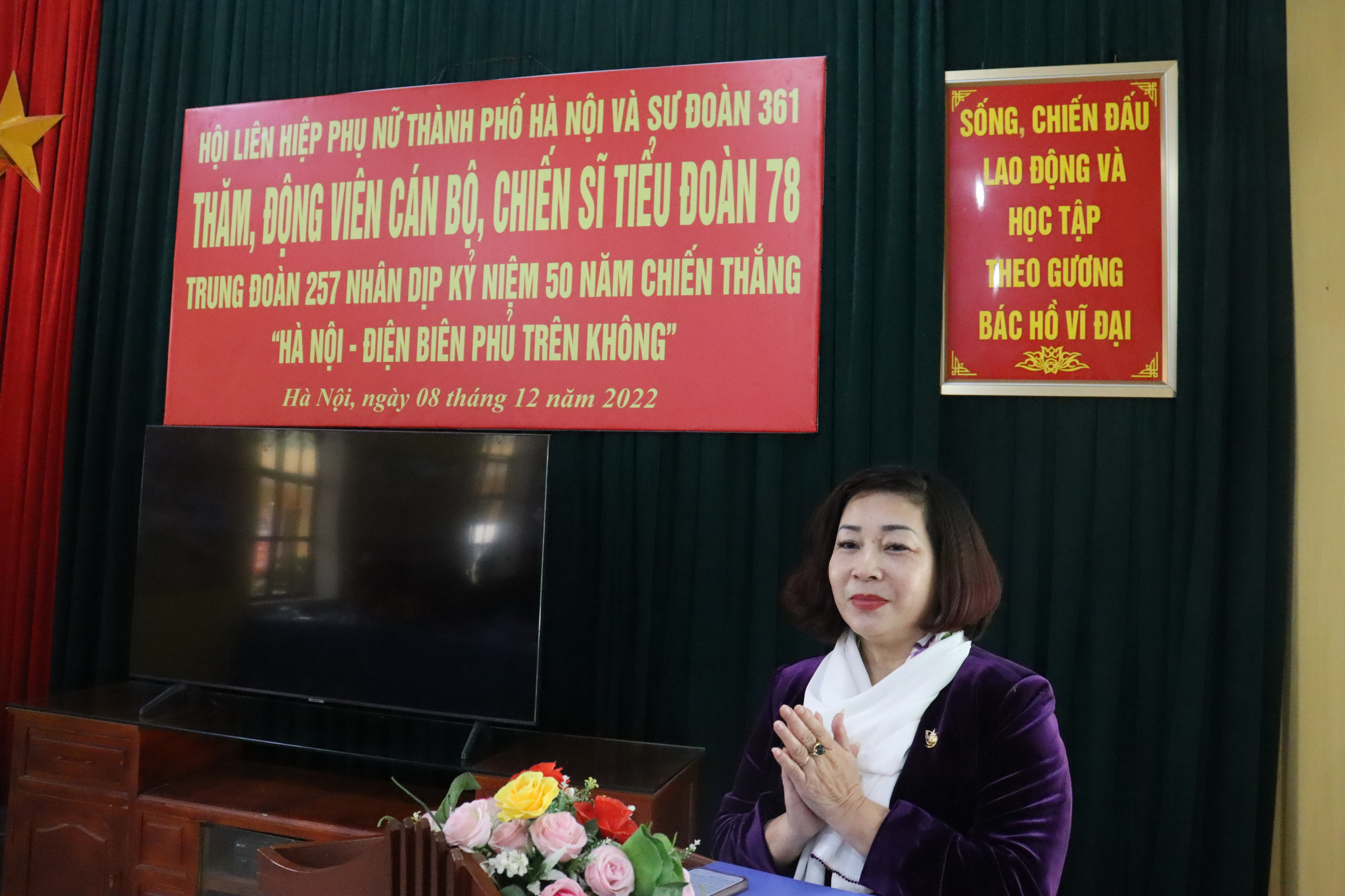 Hội LHPN Hà Nội - Sư đoàn 361 tri ân, tặng quà gia đình liệt sĩ, người có công - ảnh 13