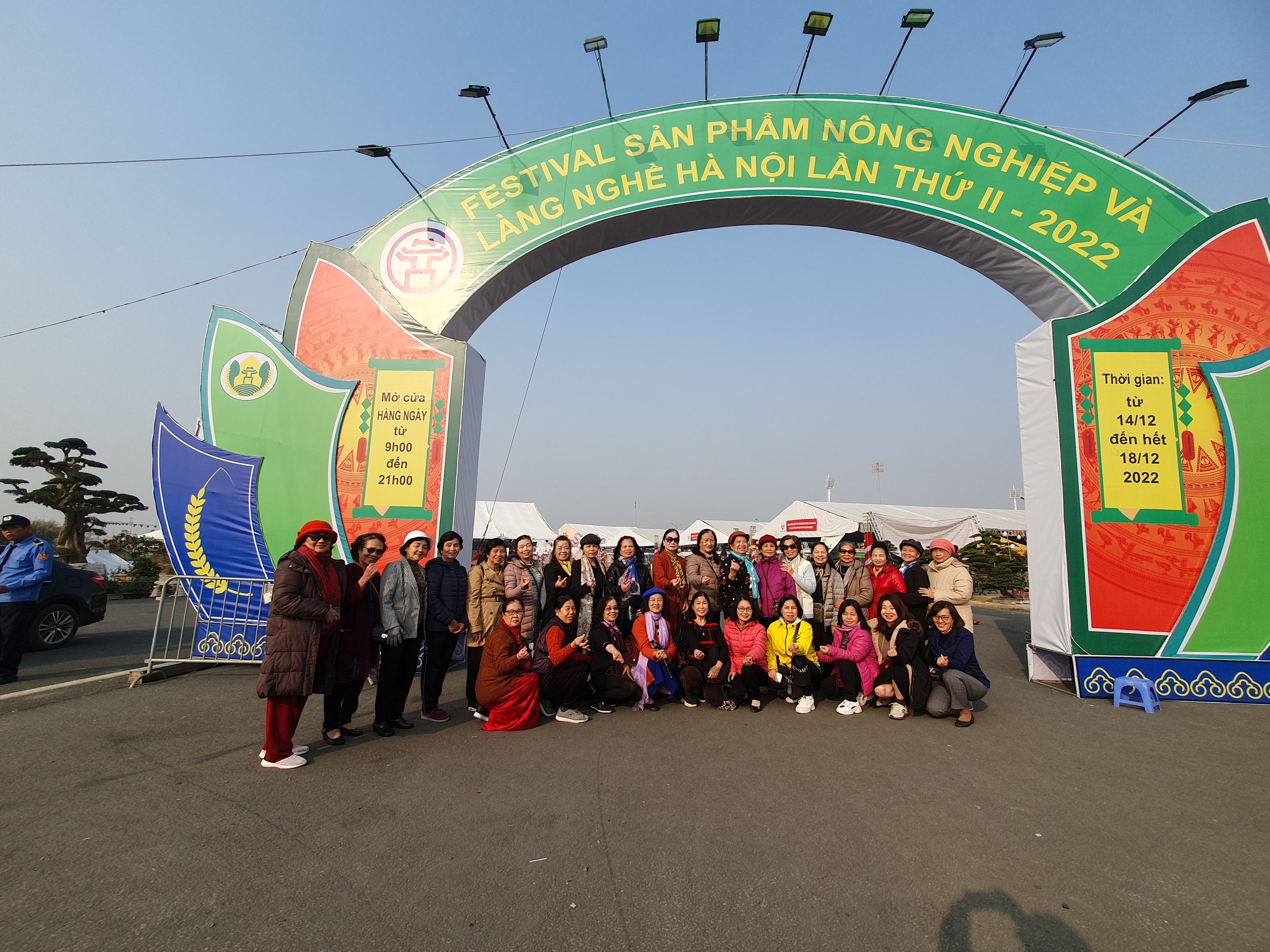 CLB Phụ nữ Thủ đô thăm Festival sản phẩm nông nghiệp và làng nghề Hà Nội - ảnh 1