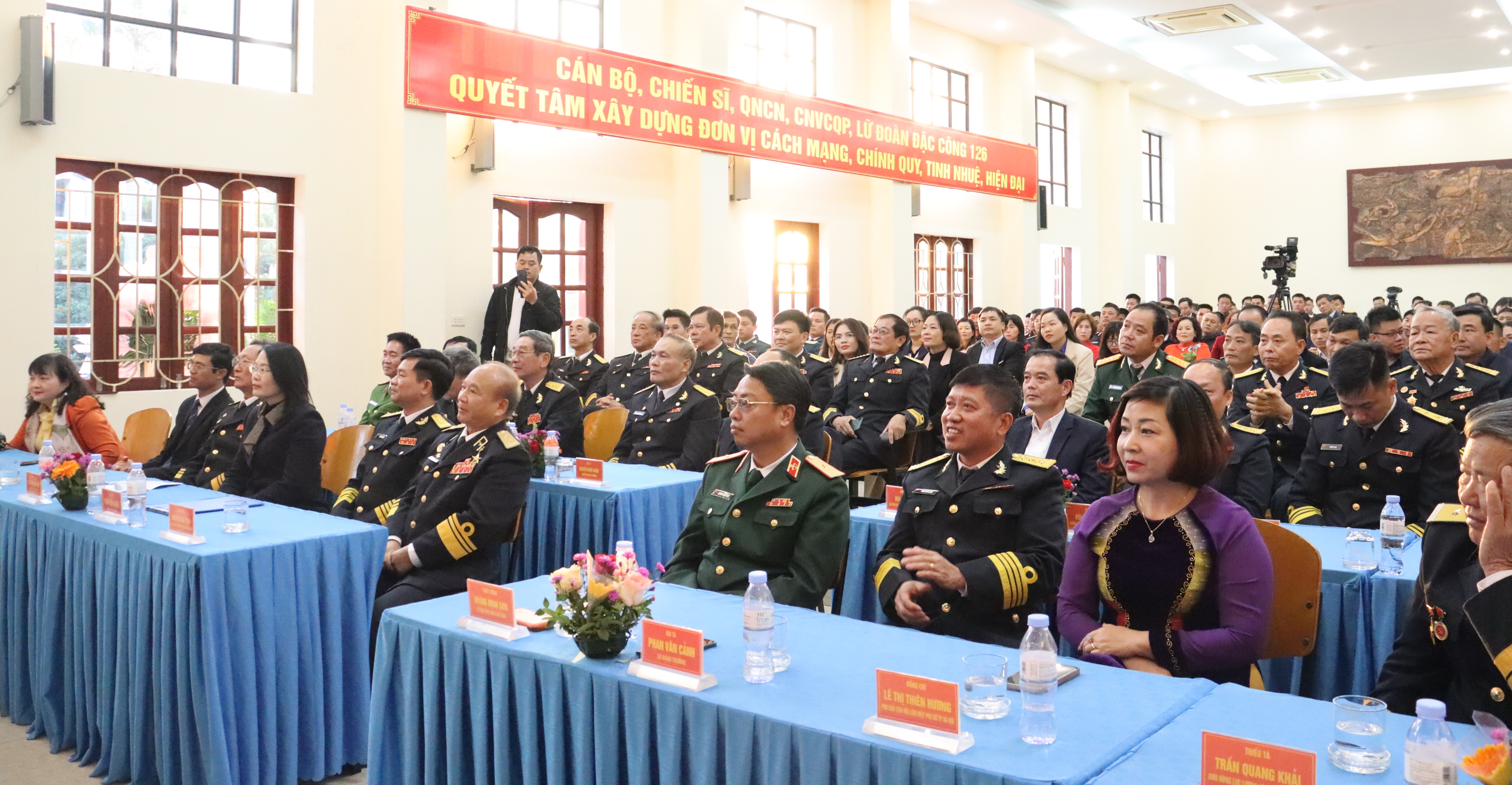 Lữ đoàn Đặc công Hải quân 126 gặp mặt đoàn kết quân dân - ảnh 6