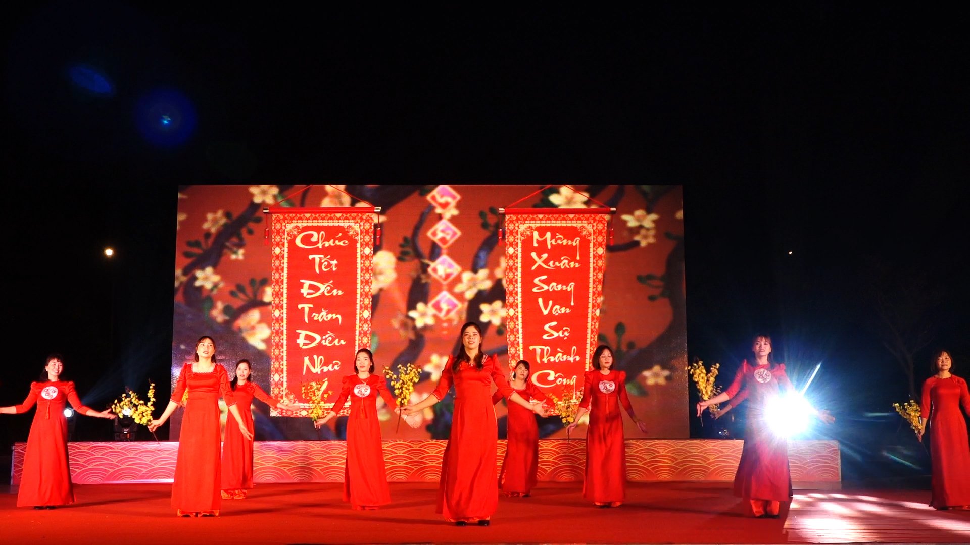 Sôi nổi chương trình giao lưu nghệ thuật Mừng Đảng, Mừng Xuân 2023 - ảnh 4