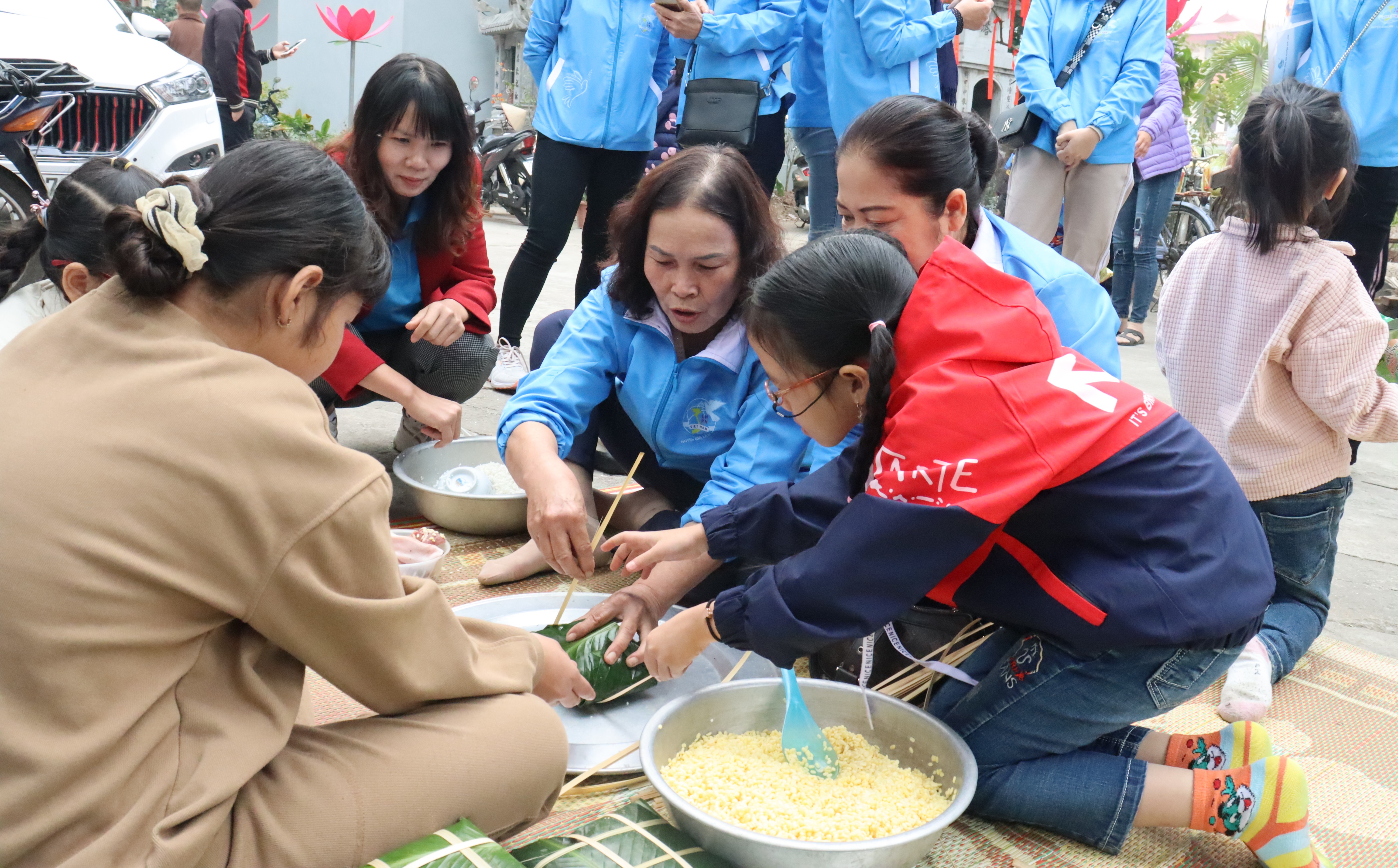 Hội LHPN huyện Gia Lâm: Góp yêu thương vì mùa xuân hạnh phúc - ảnh 3