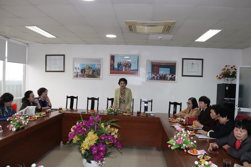 Hội LHPN Hà Nội: Gặp mặt cán bộ hưu trí cơ quan Hội LHPN Hà Nội nhân dịp Tết Nguyên đán Quý Mão 2023 - ảnh 9